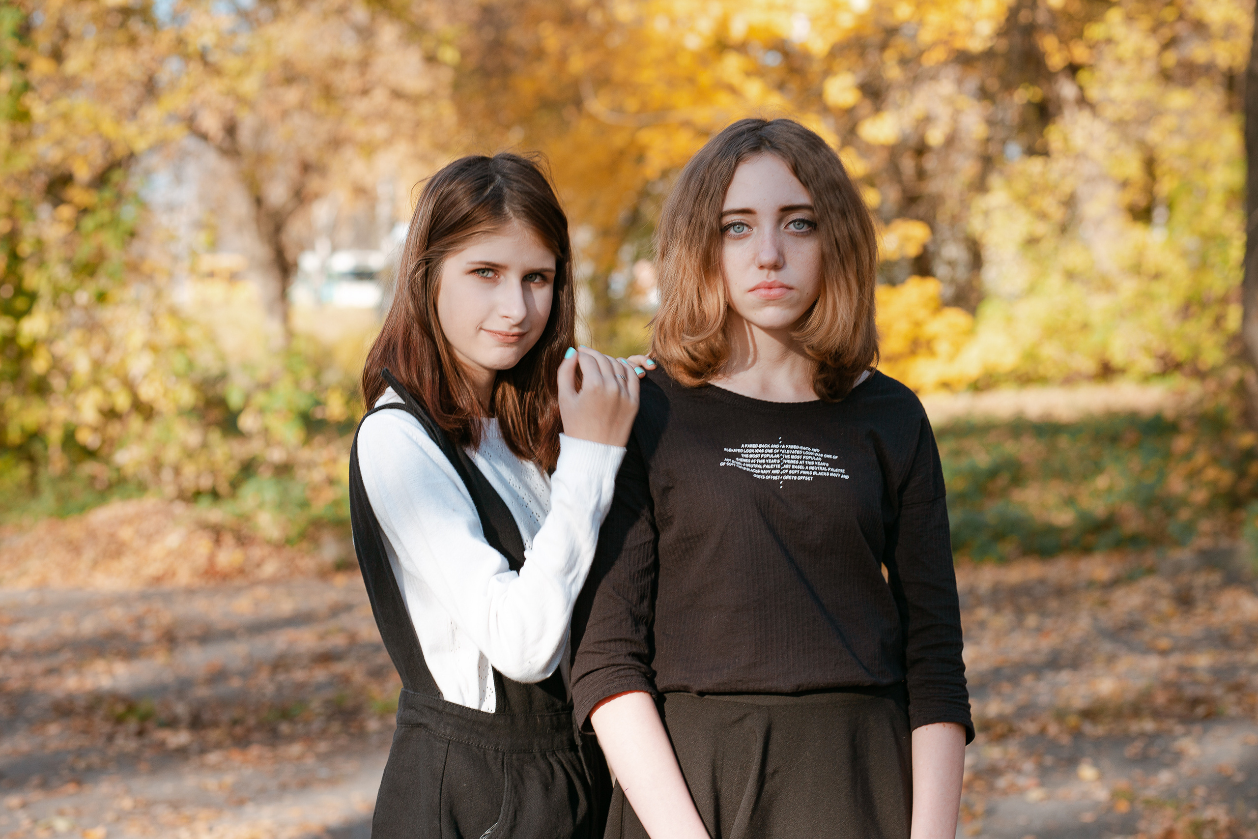 Осенняя фотосессия для выпускного альбома. Студия выпускных альбомов Остров