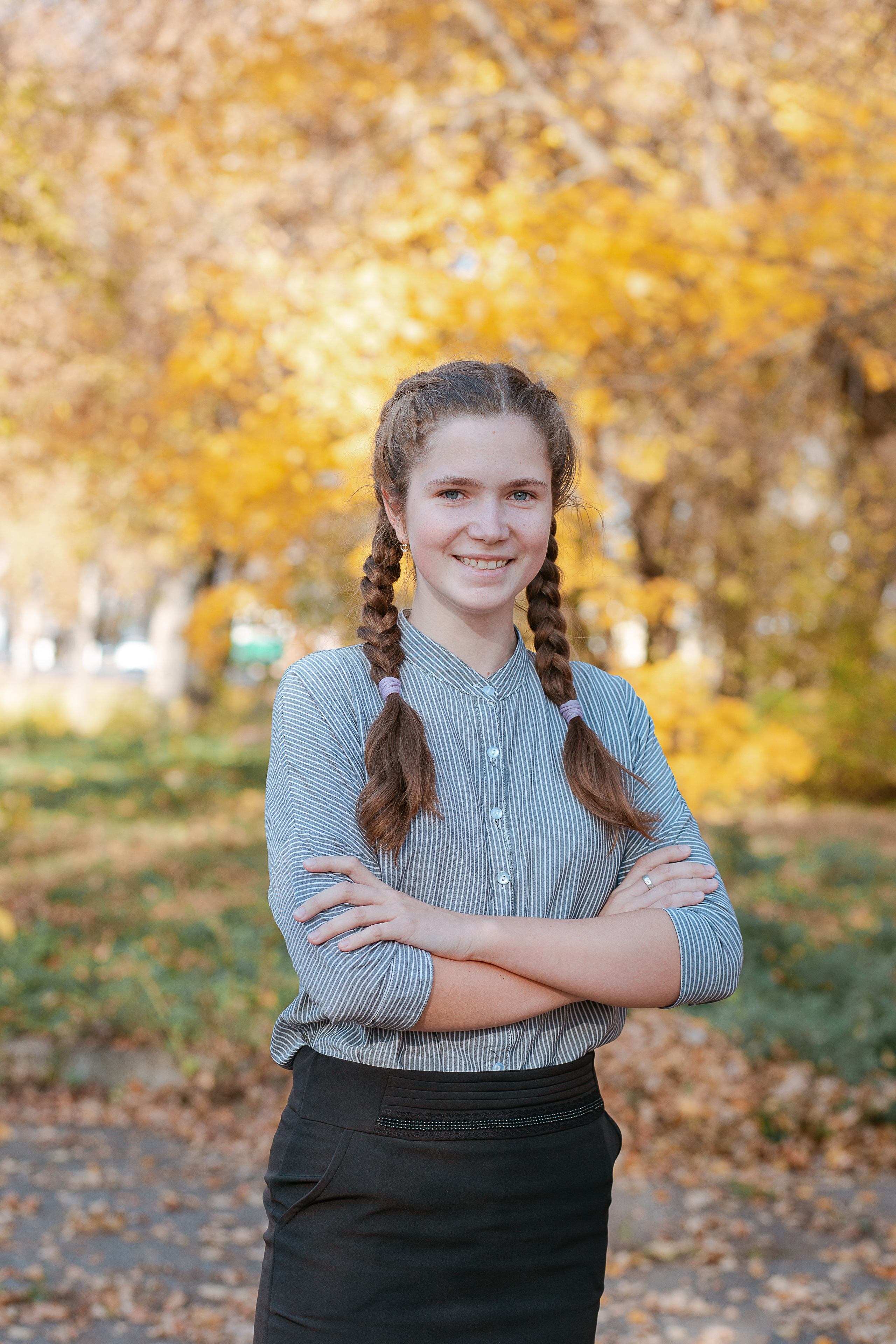 Осенняя фотосессия для выпускного альбома. Студия выпускных альбомов Остров