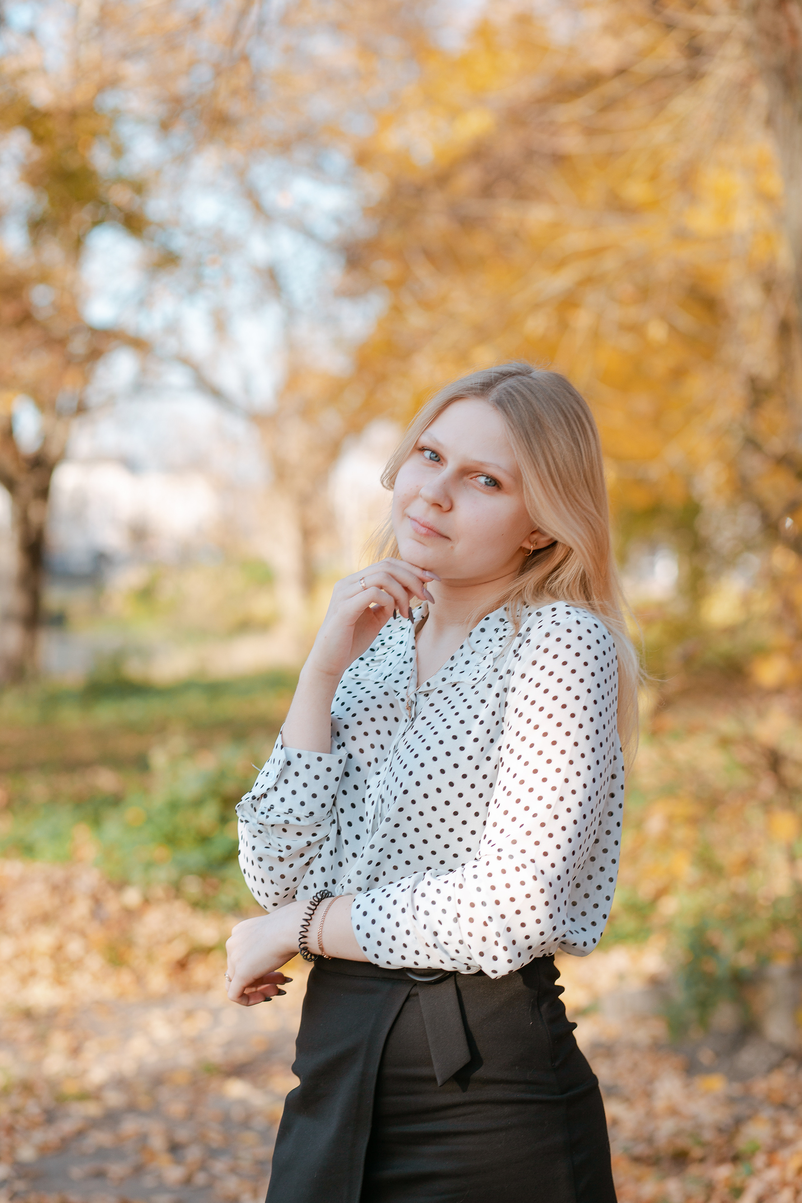 Фотосессия для выпускного альбома. Осень. Студия выпускных альбомов Остров