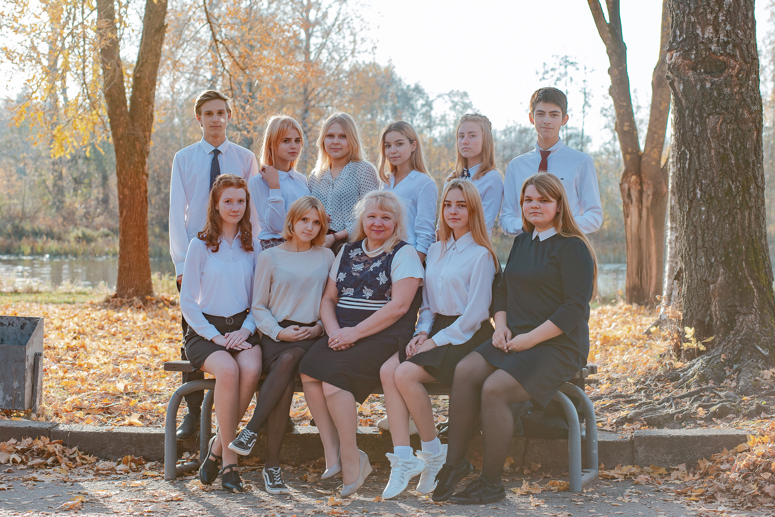 Фотосессия для выпускного альбома. Осень. Студия выпускных альбомов Остров