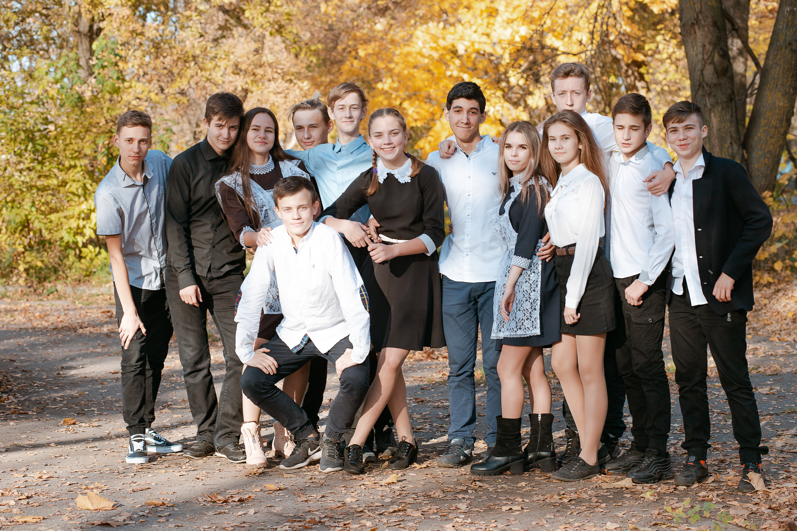 Осенняя фотосессия для выпускного альбома. Студия выпускных альбомов Остров