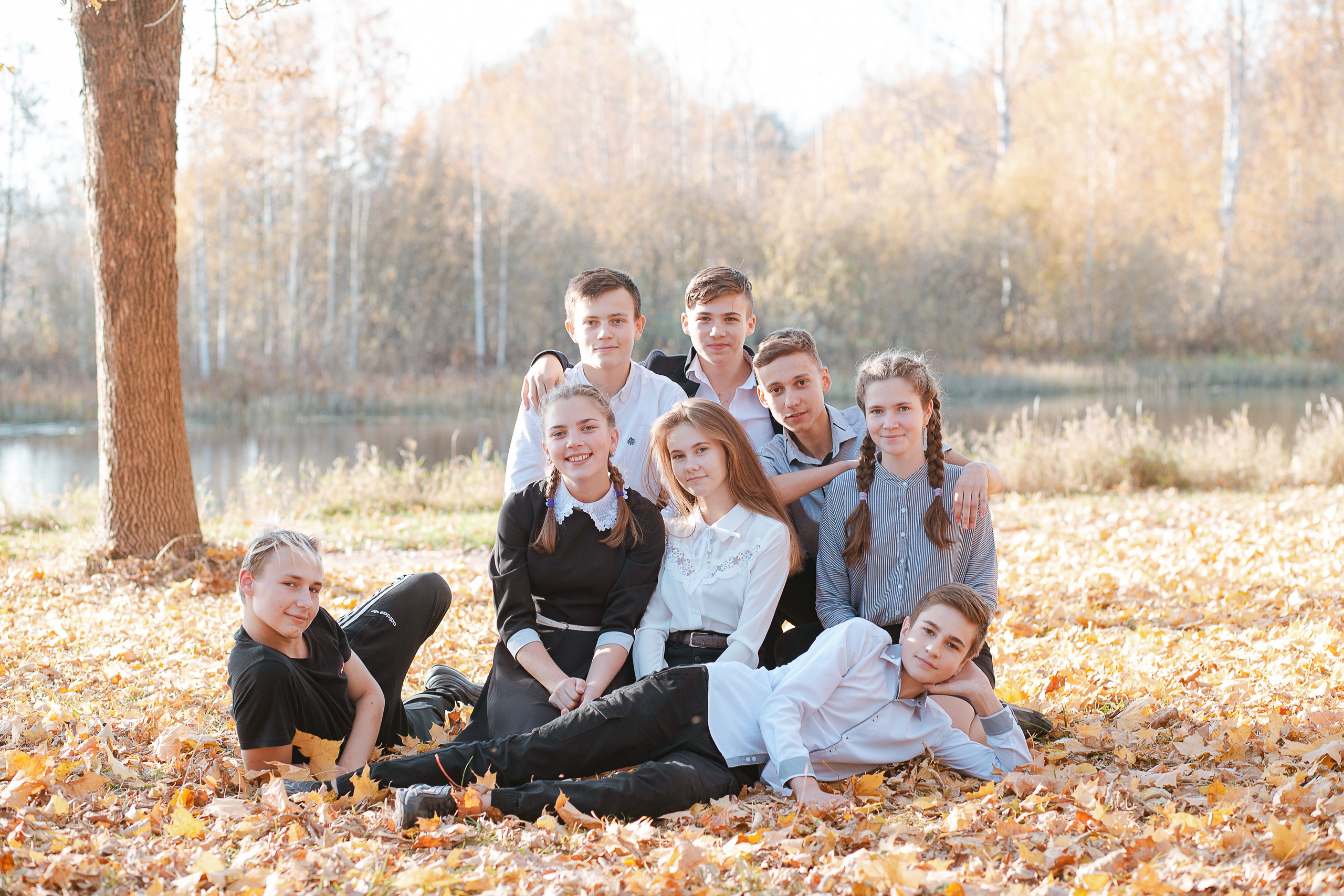 Осенняя фотосессия для выпускного альбома. Студия выпускных альбомов Остров