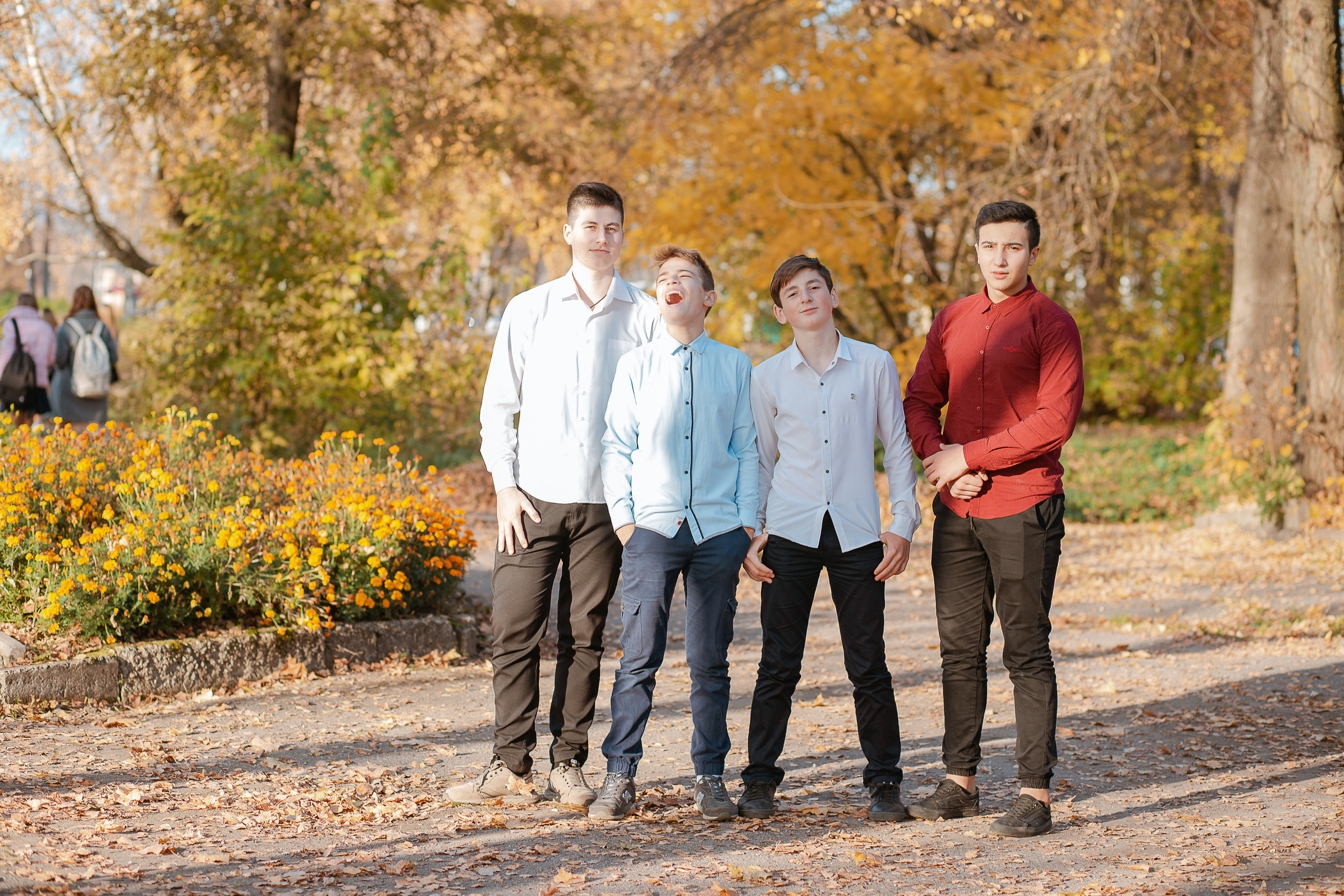 Фотосессия для выпускного альбома. Осень. Студия выпускных альбомов Остров