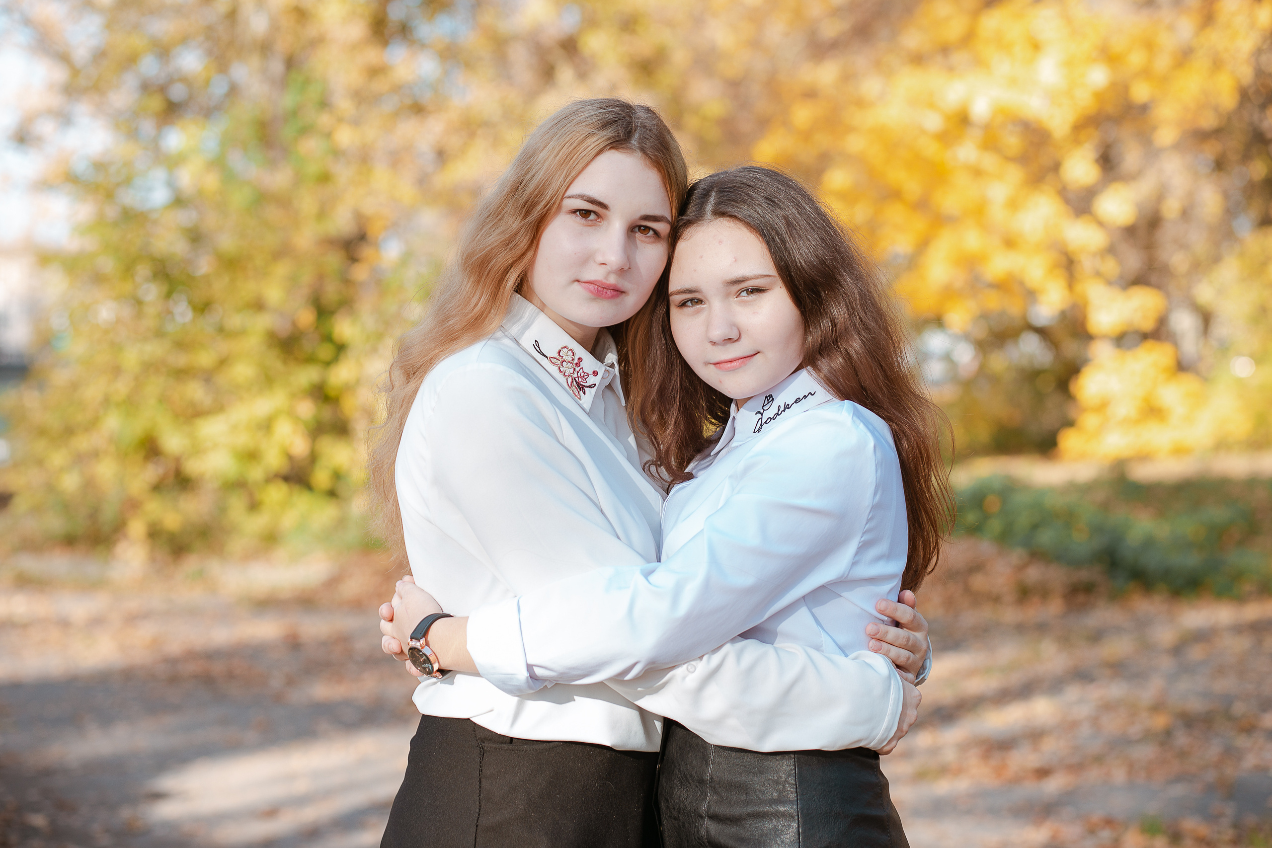 Осенняя фотосессия для выпускного альбома. Студия выпускных альбомов Остров