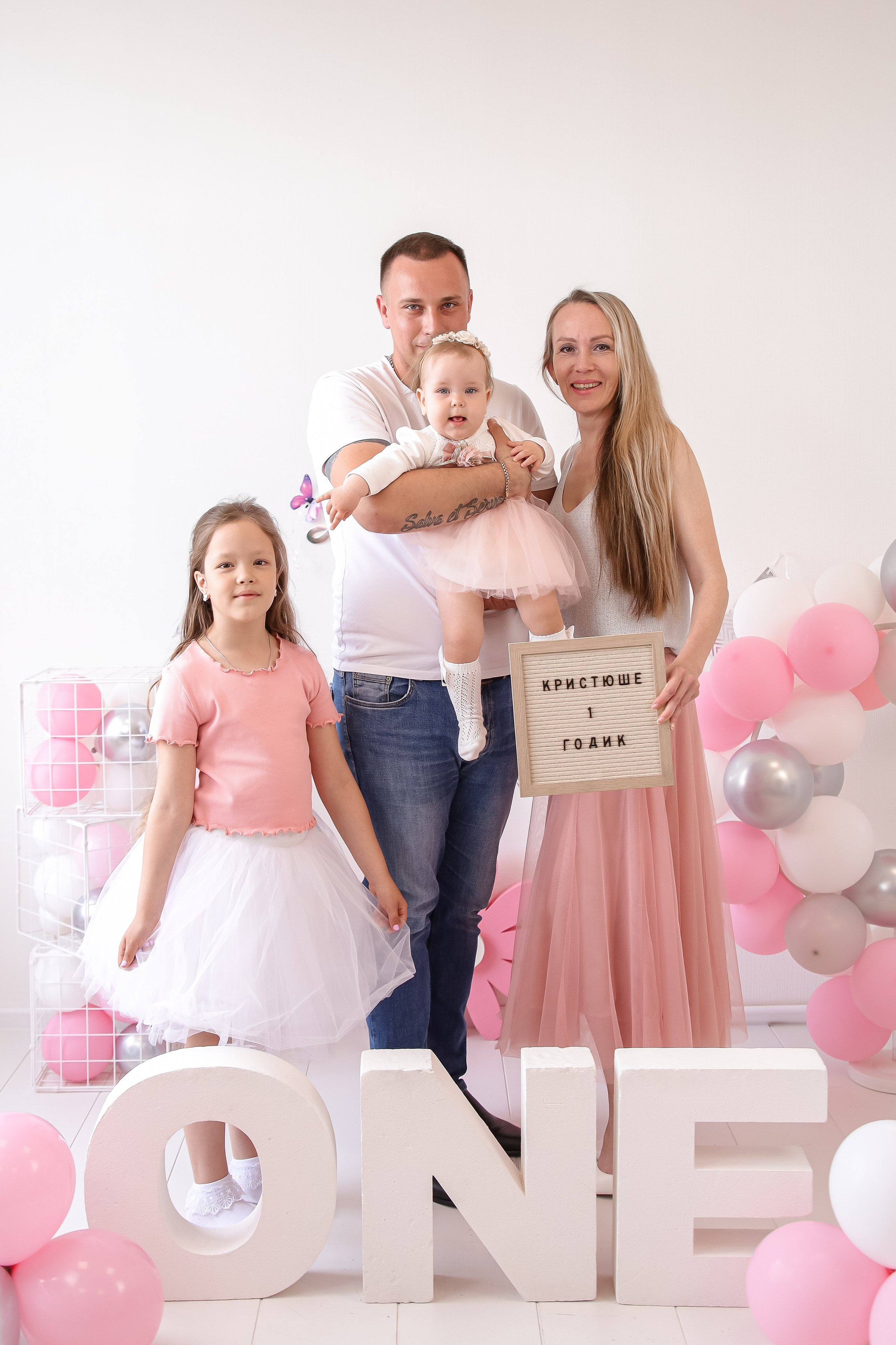 1й Годик Кристины. Детский и Семейный фотограф в Санкт-Петербурге. Детская Фотостудия «FAMILY STORY»