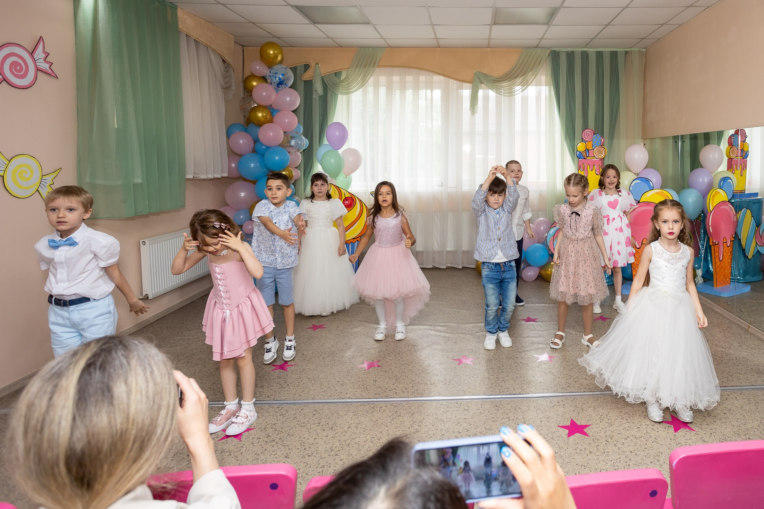 Выпускной Детский сад, 2 часа, 8000. Выпускные альбомы Майкоп, Краснодар Елена Золотарева