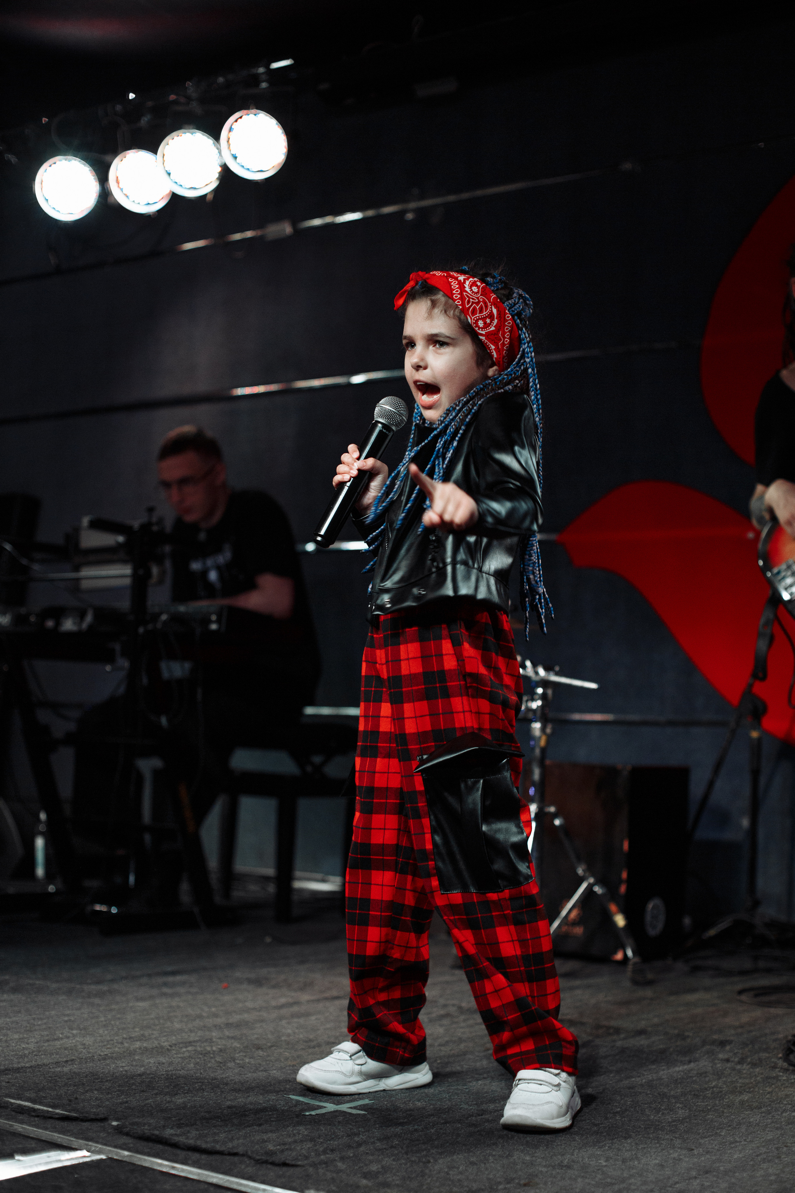 Отчетный концерт SANDLER STUDIO. Семейный фотограф Николаева Ольга