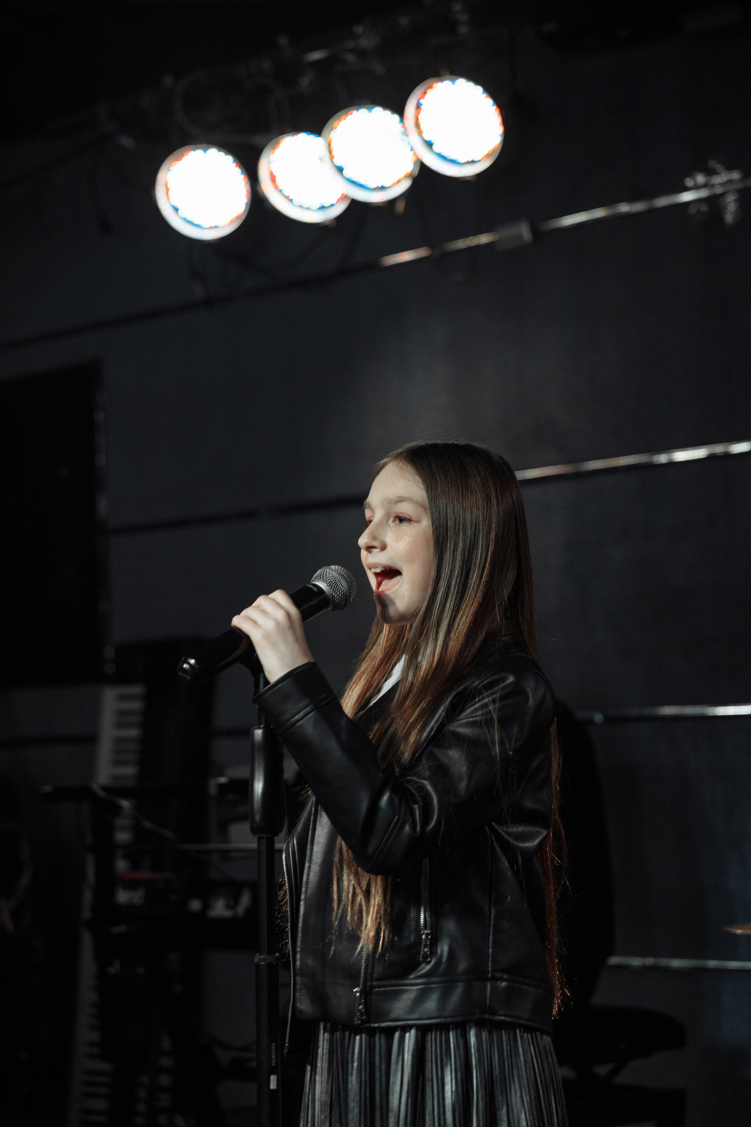 Отчетный концерт SANDLER STUDIO. Семейный фотограф Николаева Ольга