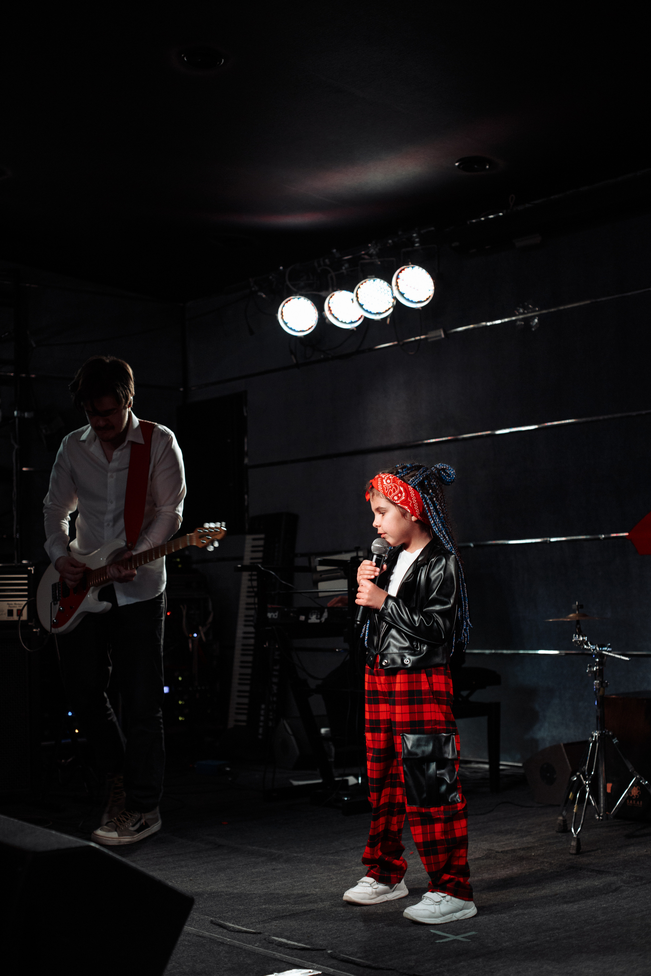 Отчетный концерт SANDLER STUDIO. Семейный фотограф Николаева Ольга