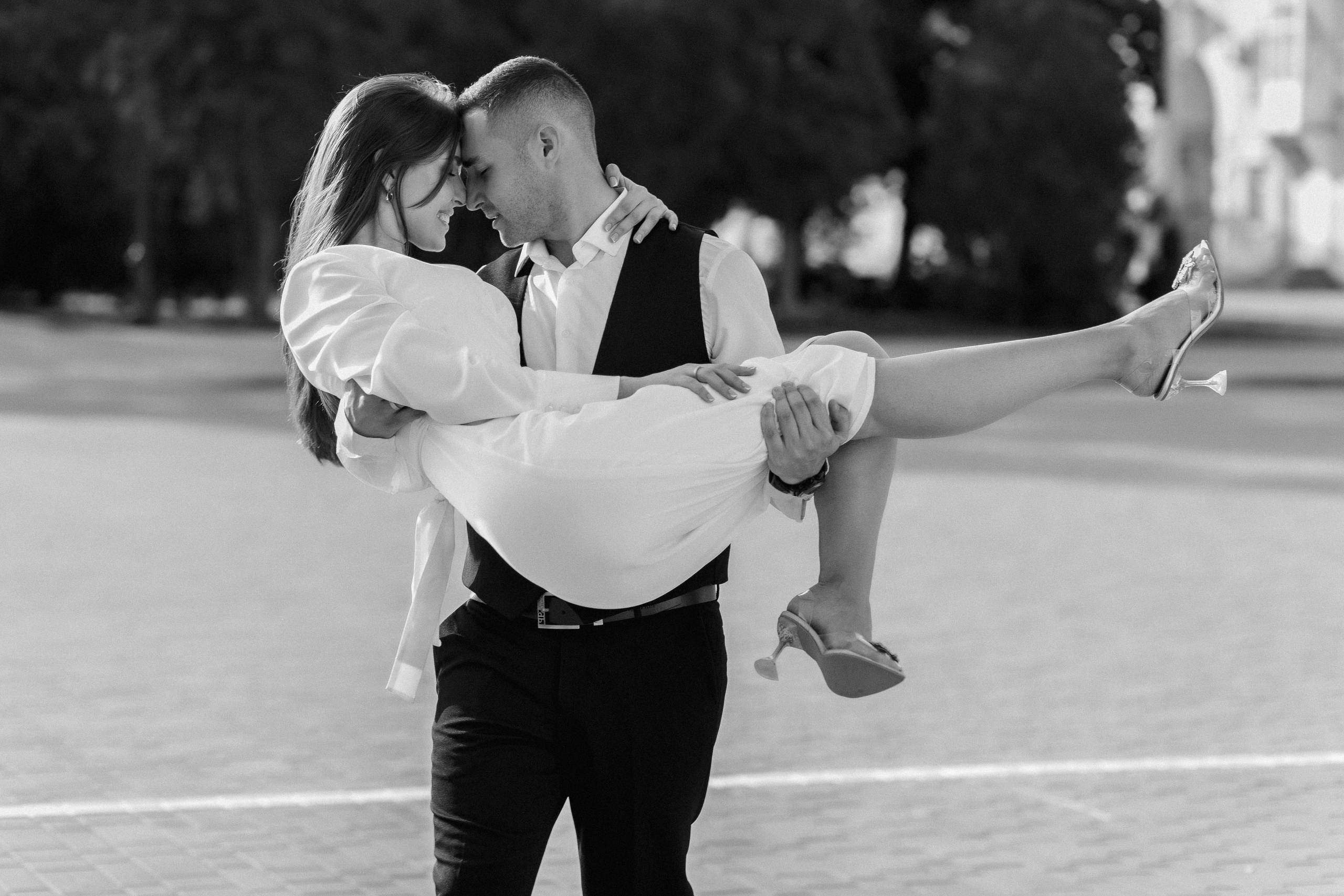 Свадебный фотограф Таганрог — фотосессия в центре города и банкет в коттедже «Виктория». Свадебный и семейный фотограф в Таганроге Бакарюк Антон