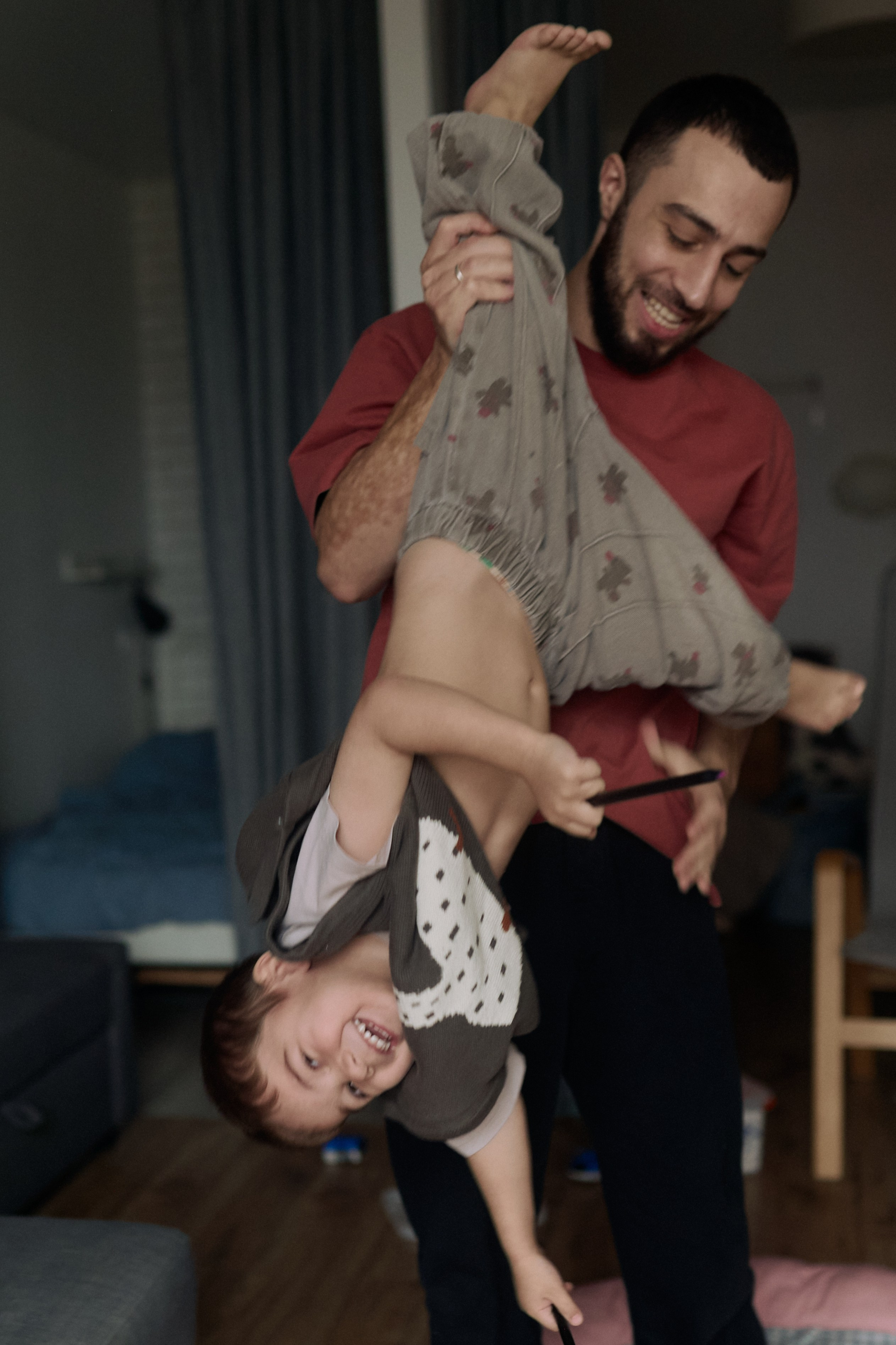 Эмир, Диана, Леон и Амин дома. Семейный и свадебный lifestyle-фотограф в Москве Мария Петрова