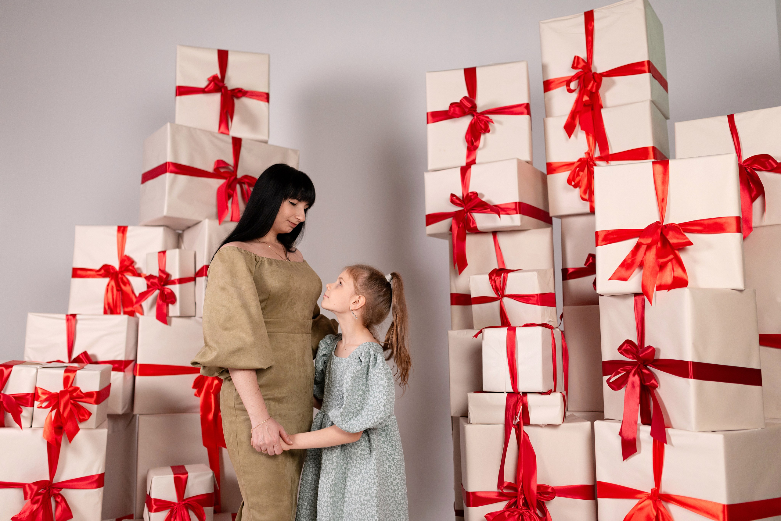 Семейная фотосессия в зале Невский фотостудии Питер. Детский и семейный фотограф в Сургуте и Нефтеюганске Анна Старцева