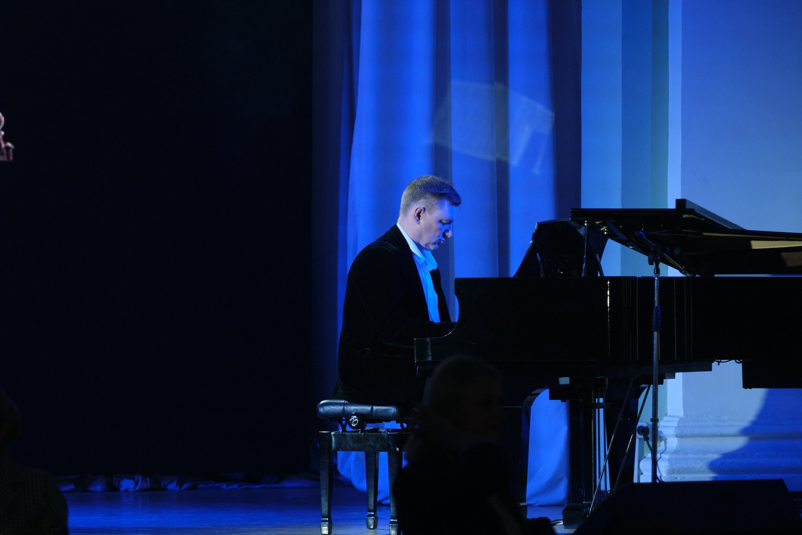 Мисс Корона Сибири. Антон Ив