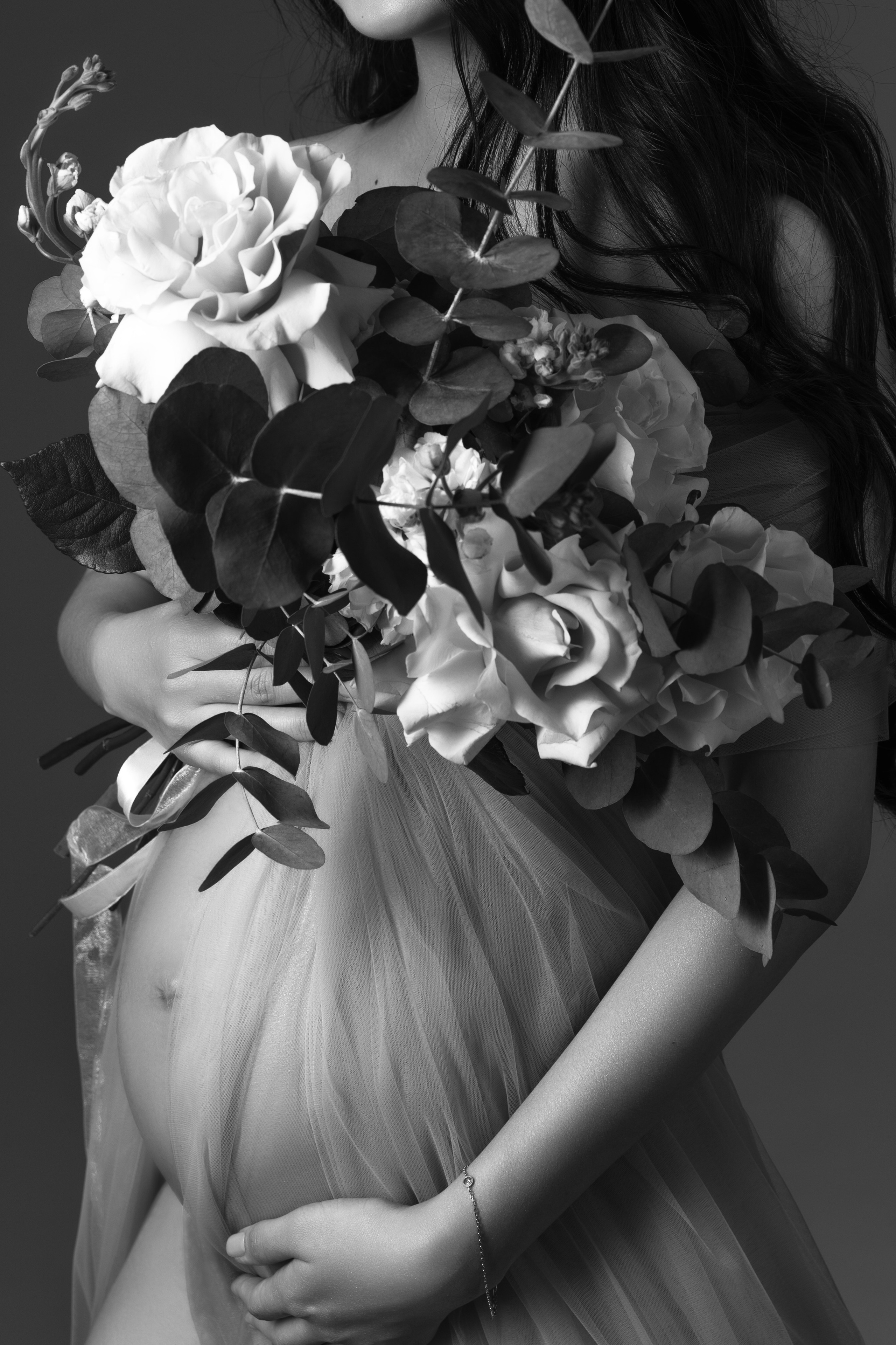 Фотосессия беременности, минимализм, циклорама