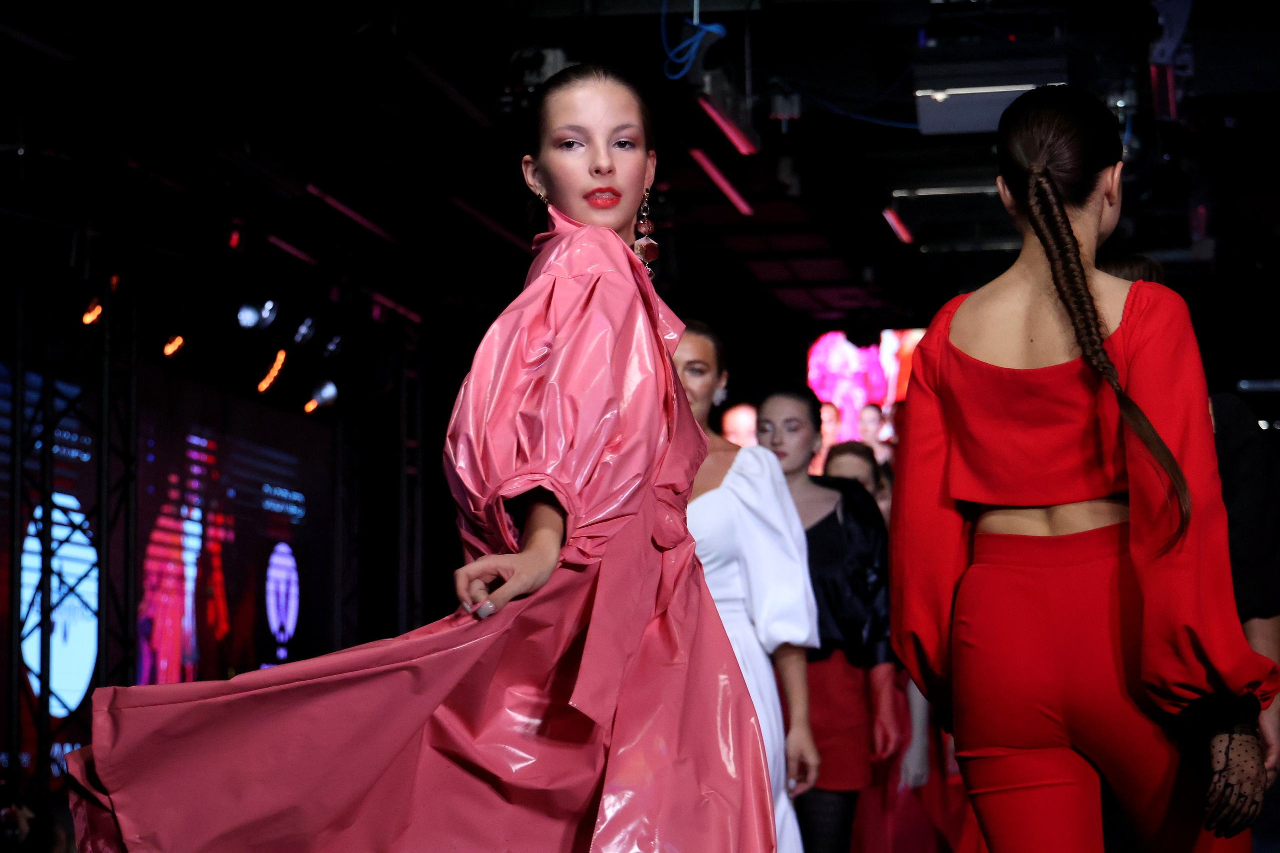 Фотограф на съемку показа. Спортивный и репортажный фотограф Ермакова Светлана