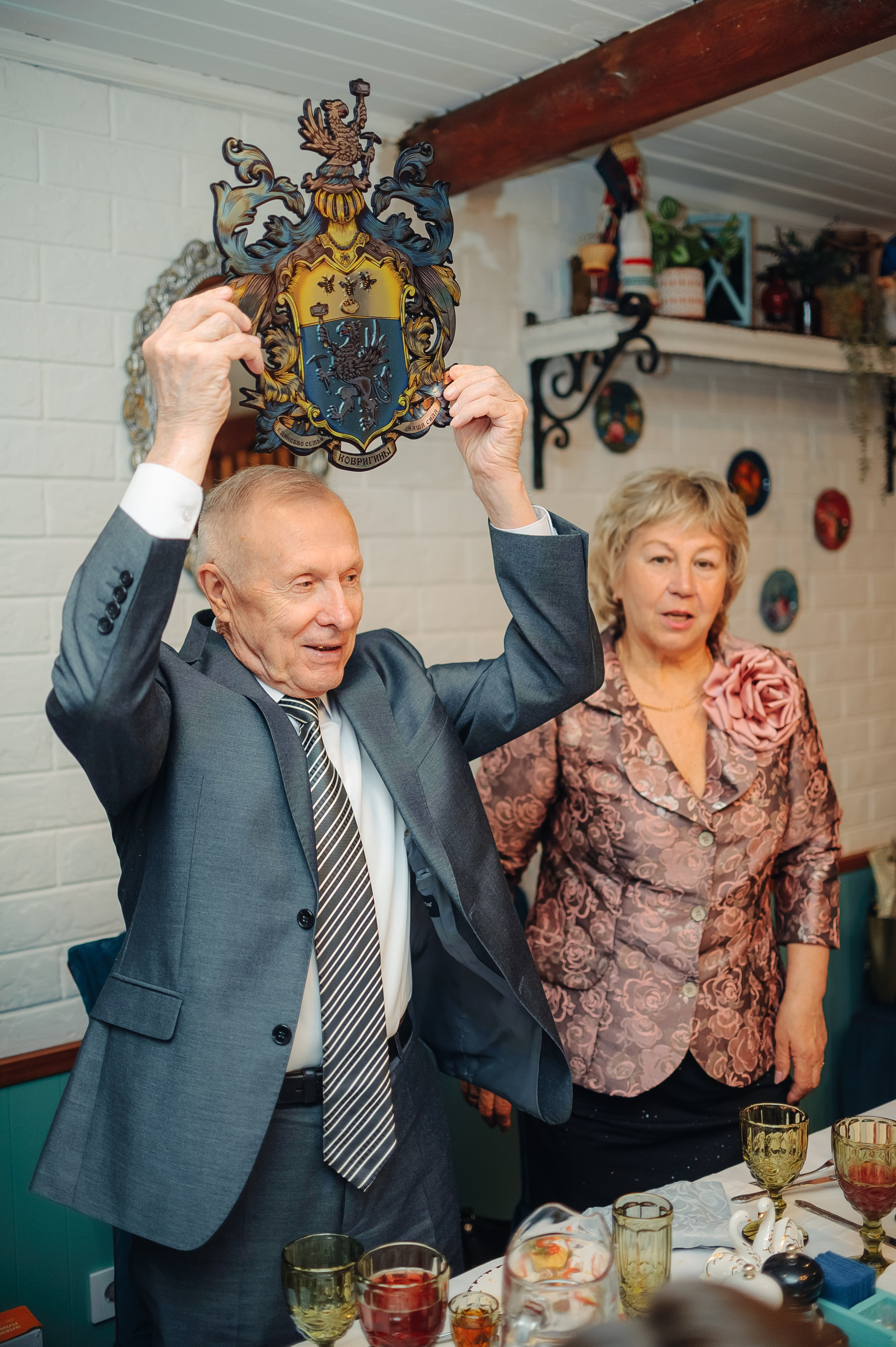 Тихий семейный праздник в ресторане Подкова. Свадебный фотограф в Екатеринбурге Артём Зайнетдинов