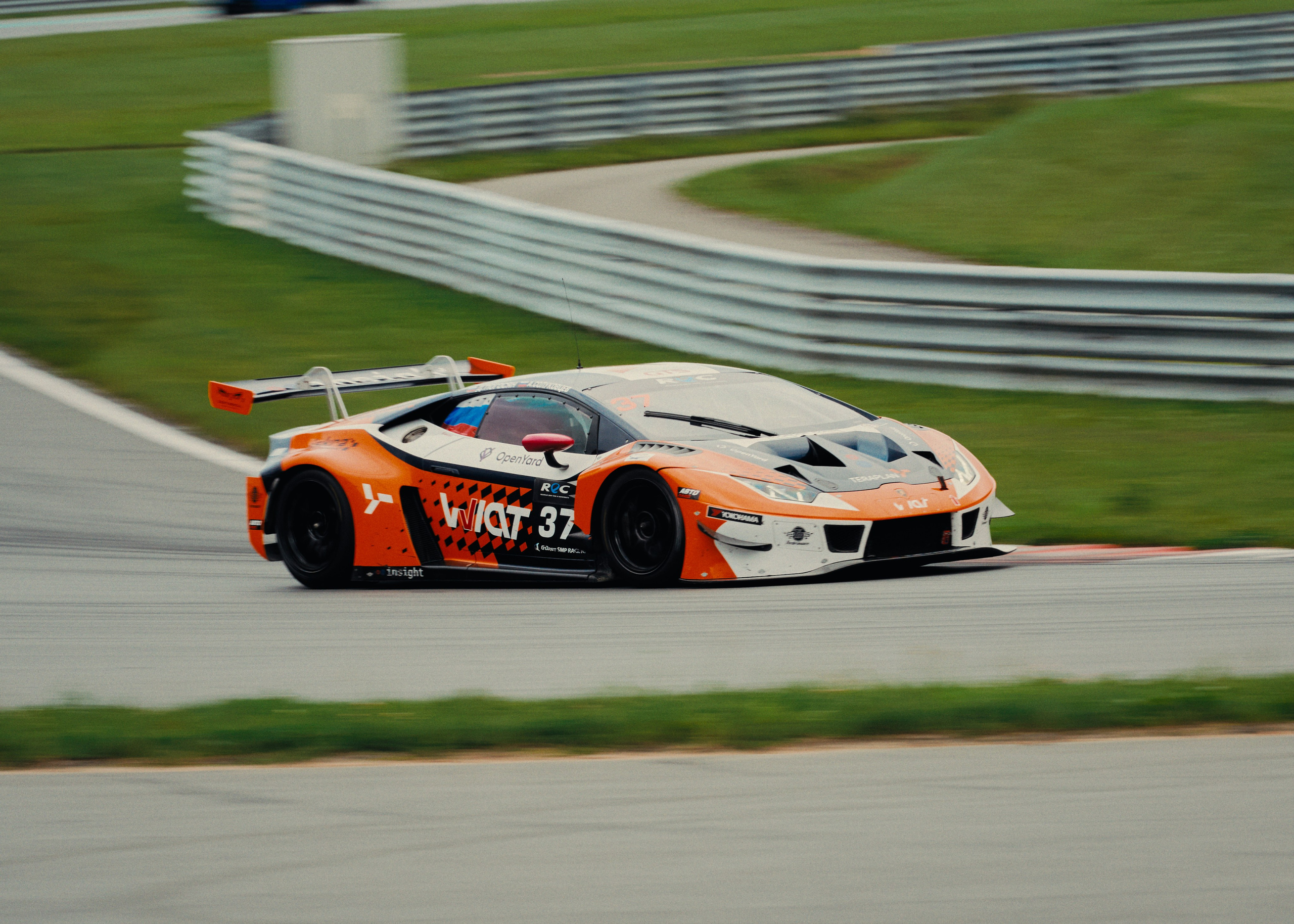 REC 2025. Автомобильный и коммерческий фотограф Москва