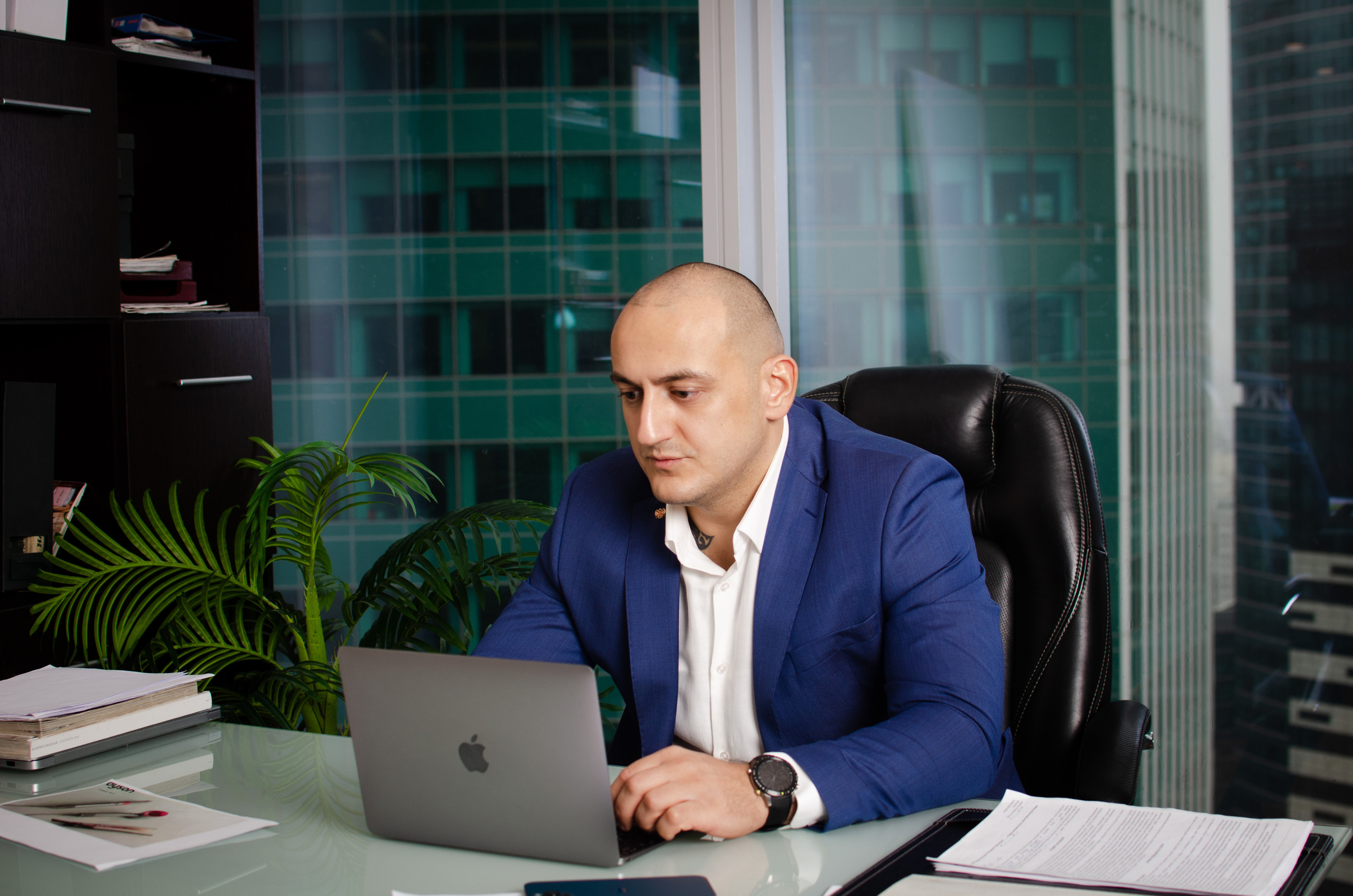 Business. Универсальный фотограф в Москве Михаил Королёв