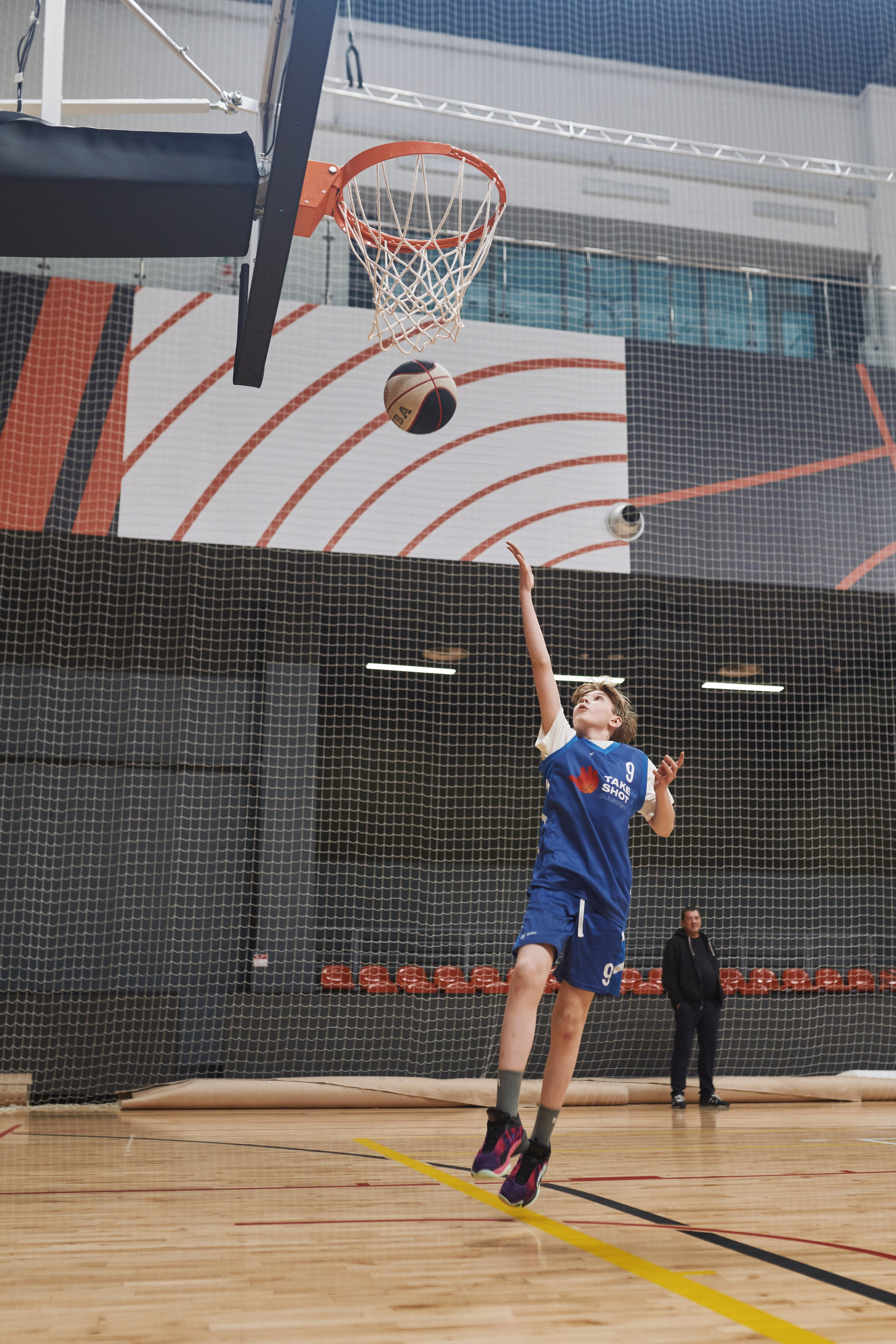 Новогодний баскетбол 2025. Детская лига. Евгений Бреча. Коммерческий и бэкстейдж фотограф в Москве