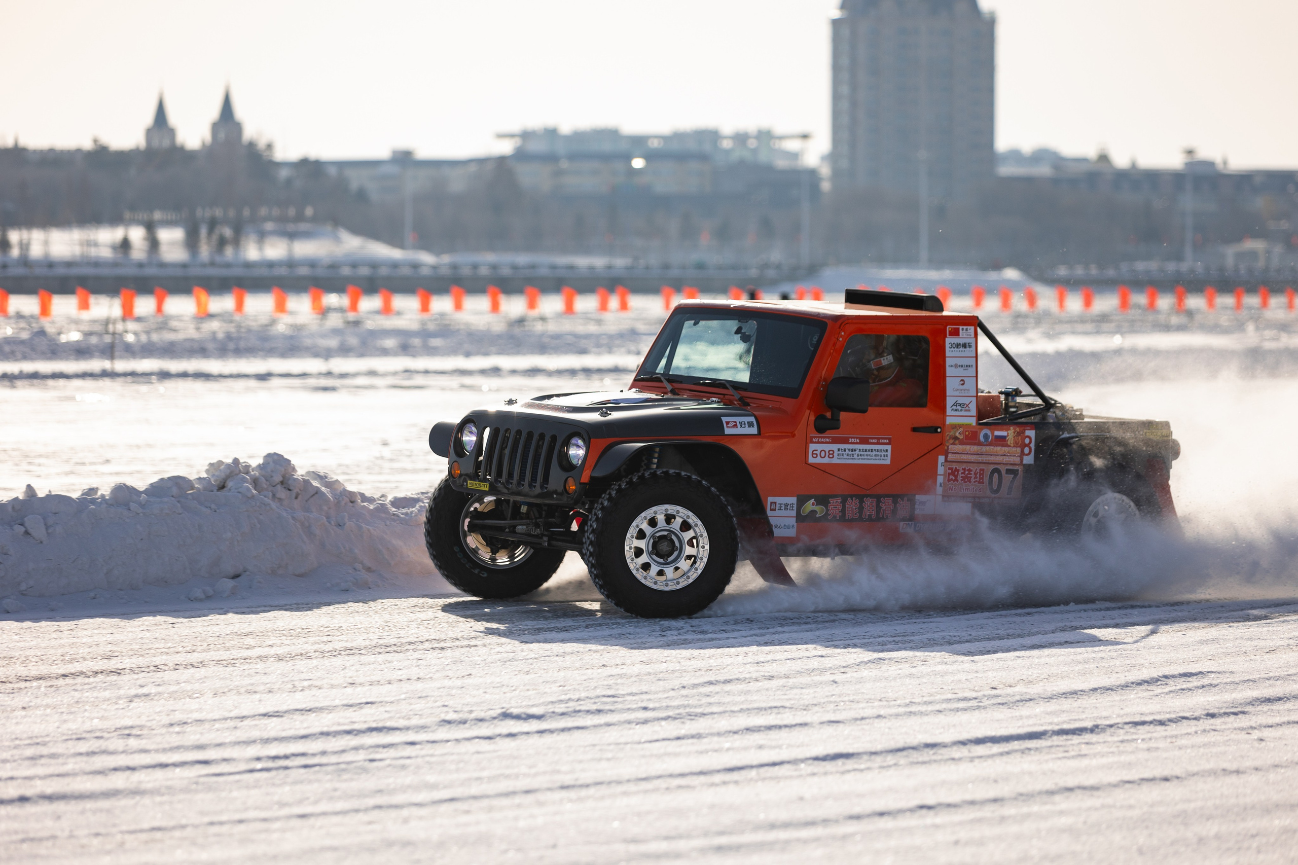 Гонки на Амуре (Россия — Китай). День 2. Фотограф Эдуард Глок в г. Благовещенске Амурской области