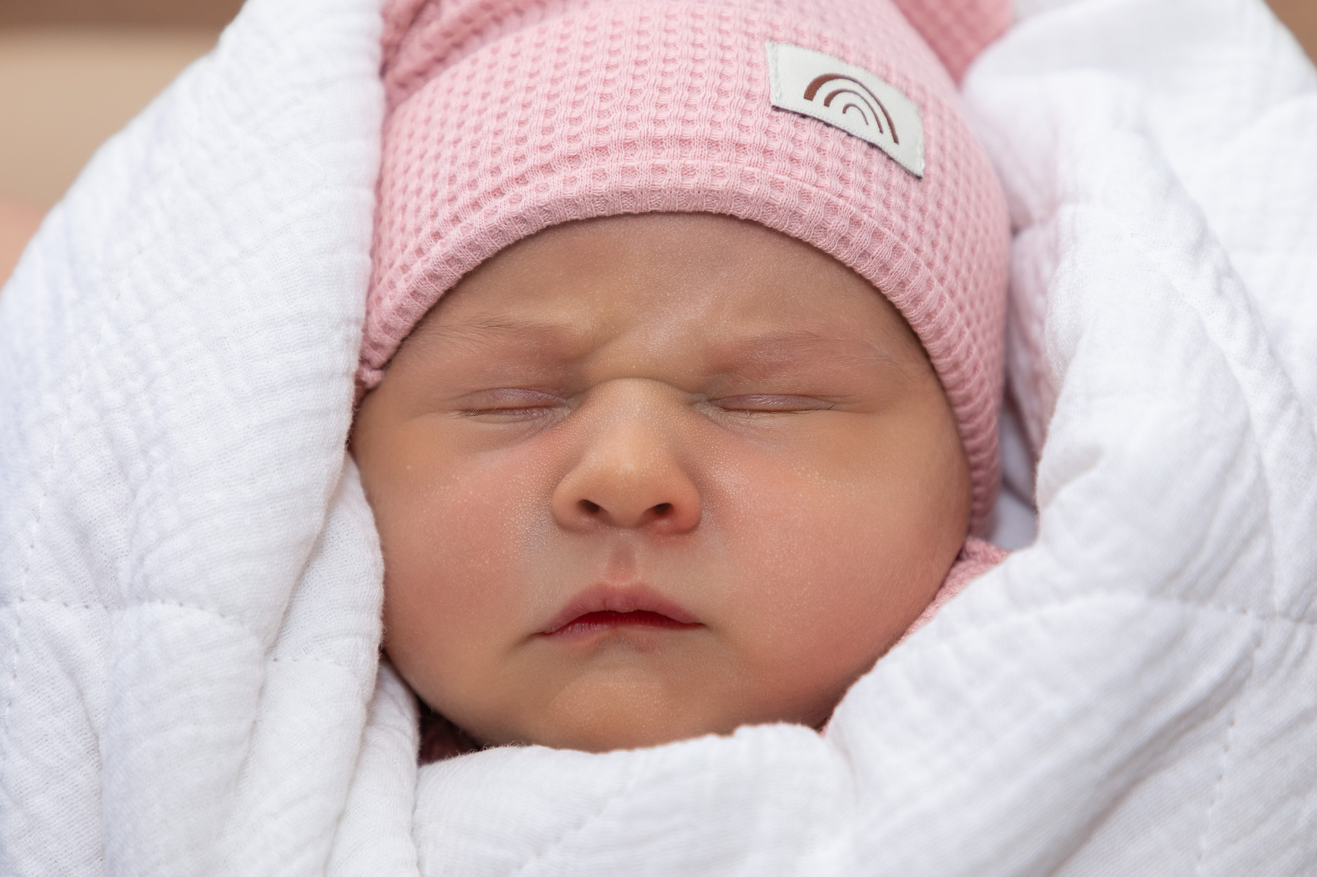 Выписка из роддома. Свадебный, семейный, школьный Фотограф и видеограф Худаноговы Александр и Ирина г. Зеленогорск, Красноярск