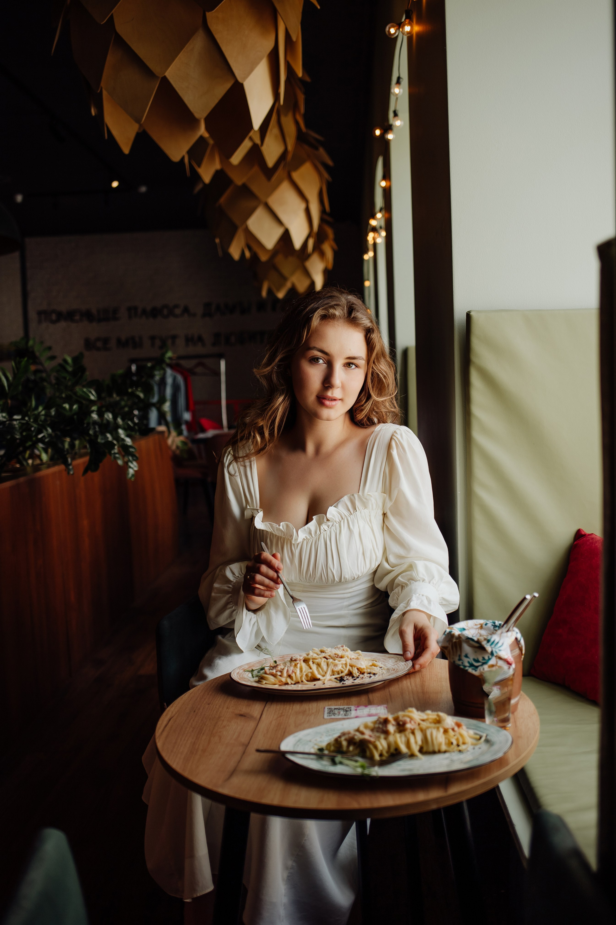 Женский портрет Аня. Женский фотограф в Саратове Анастасия Вишневская