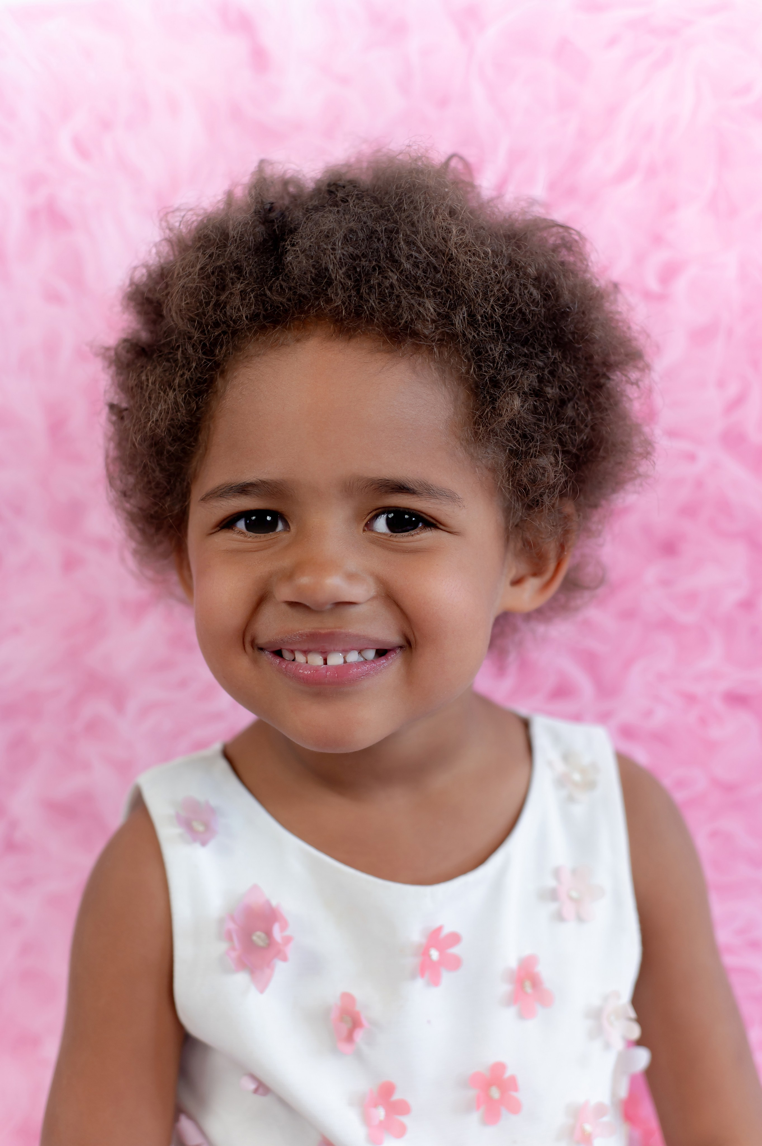 Афея. Детский и семейный фотограф Эльмира Веселова. Детская фотостудия Мира. Фотосессия на годик