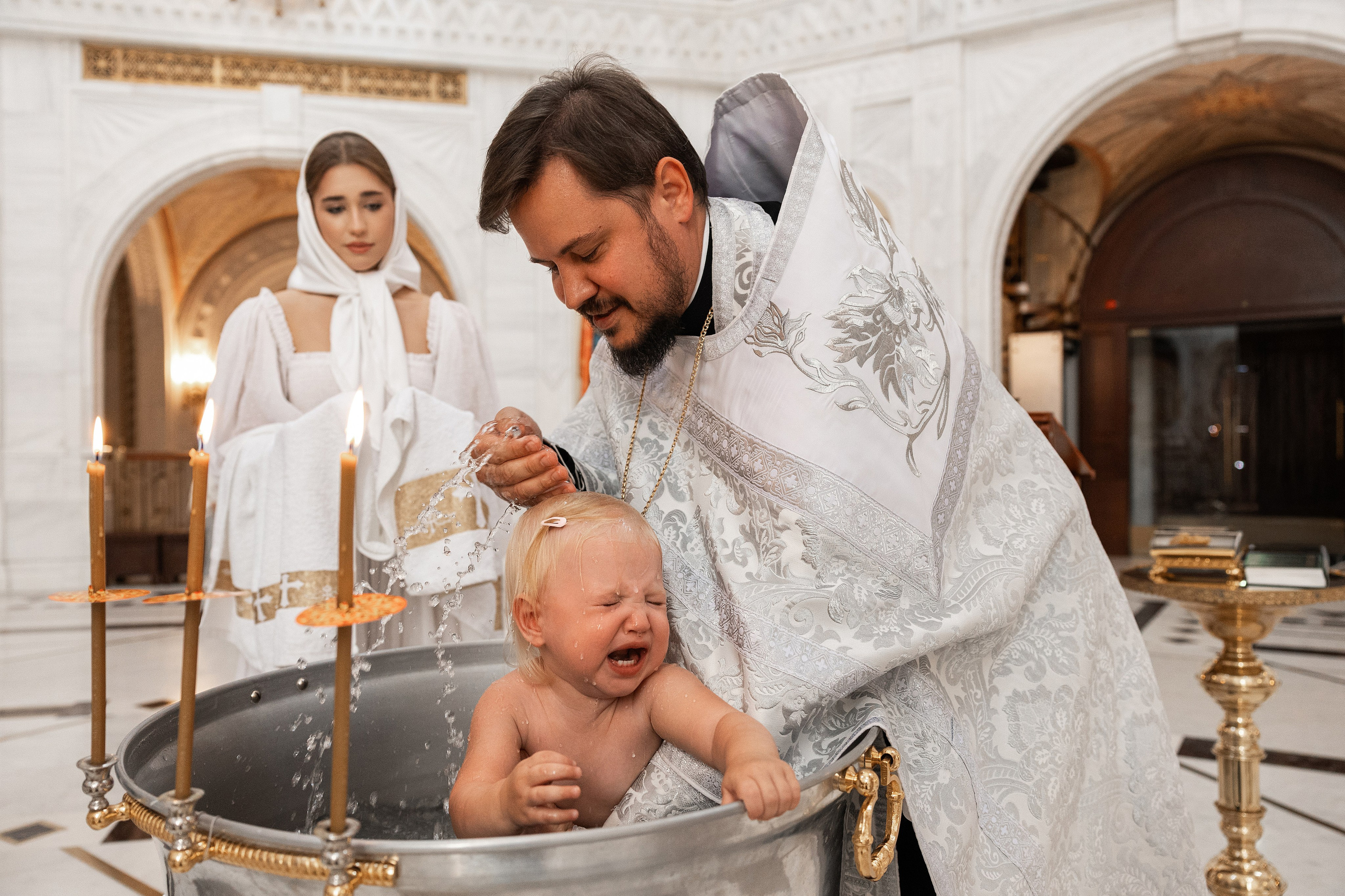 Крещение Аделины. Фотограф Крещение, Выписка москва