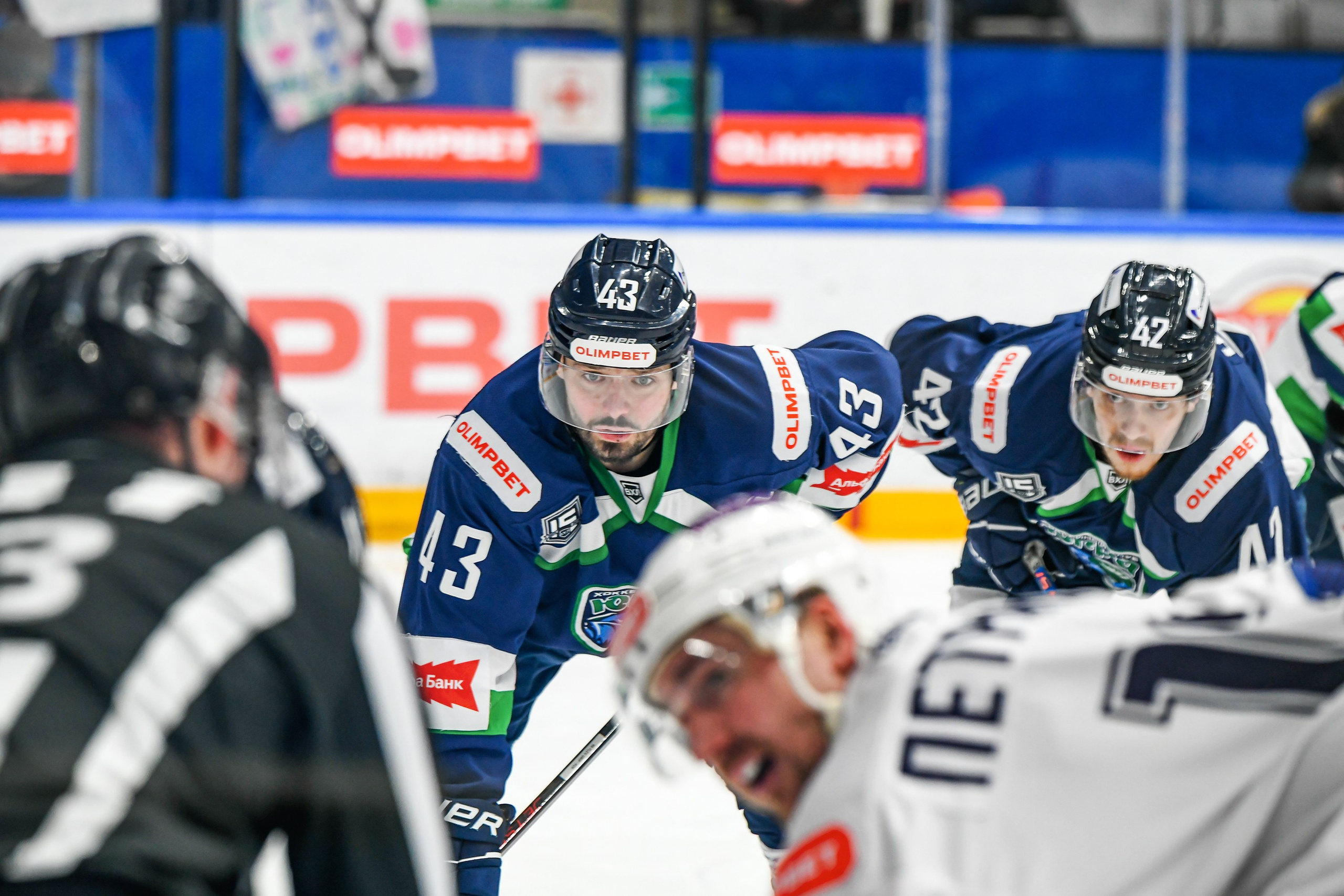 Матчи регулярного чемпионата ВХЛ. Фотограф в Ханты-Мансийске Евгений Жуланов