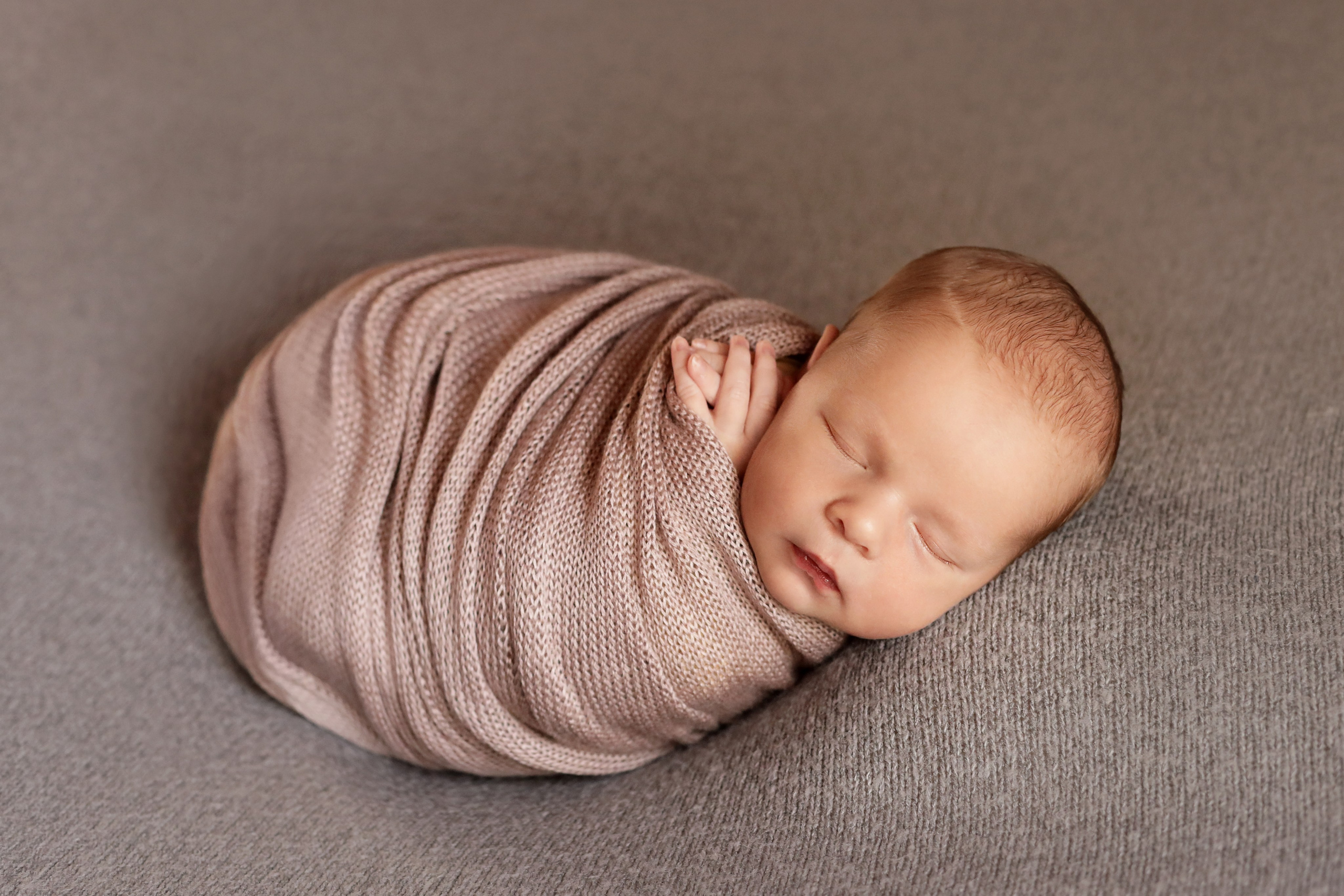 Съемка новорожденных Старый Оскол. Семейный фотограф и новорожденных в Старом Осколе Анна Старкова,
