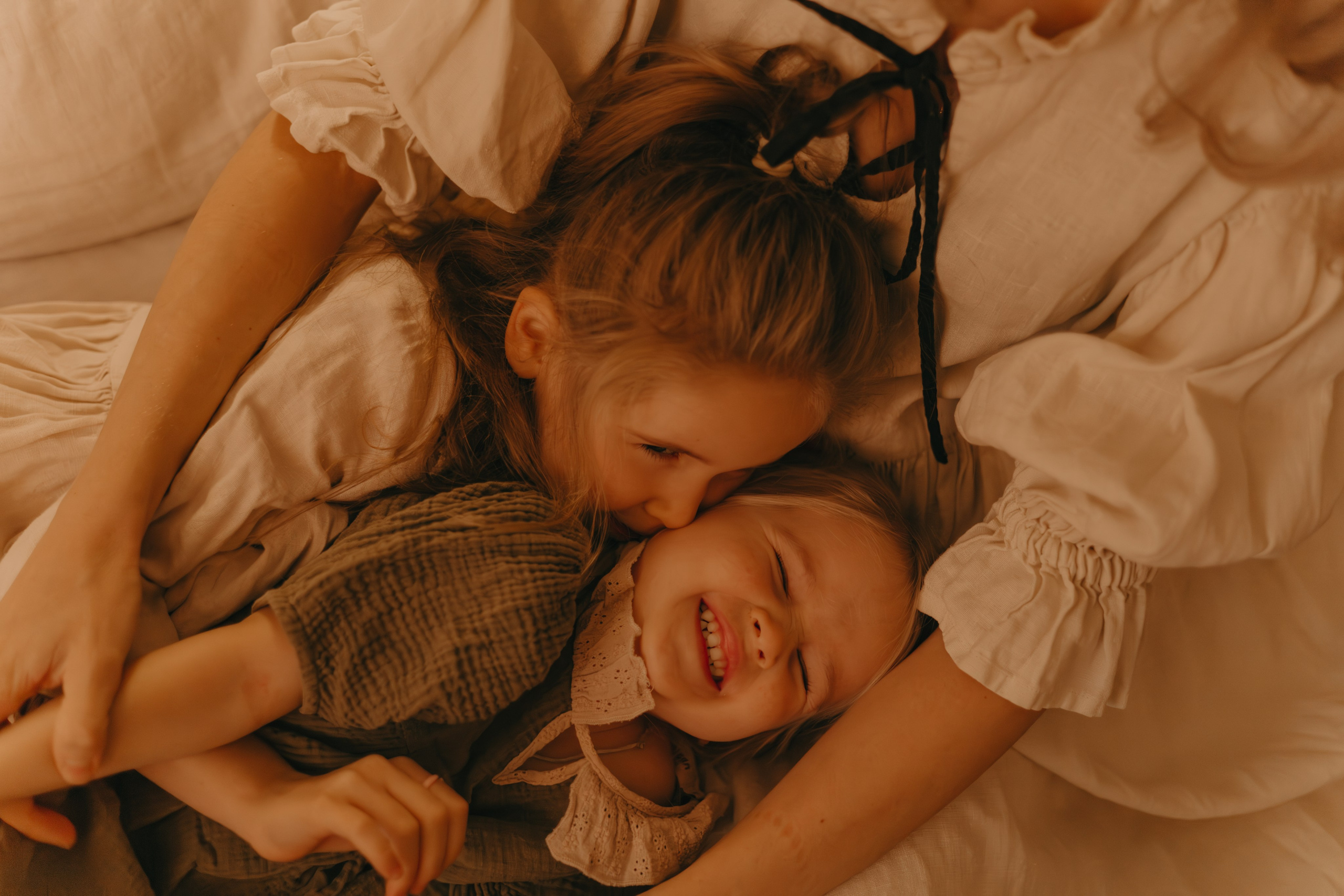 Мария с дочками. Главная