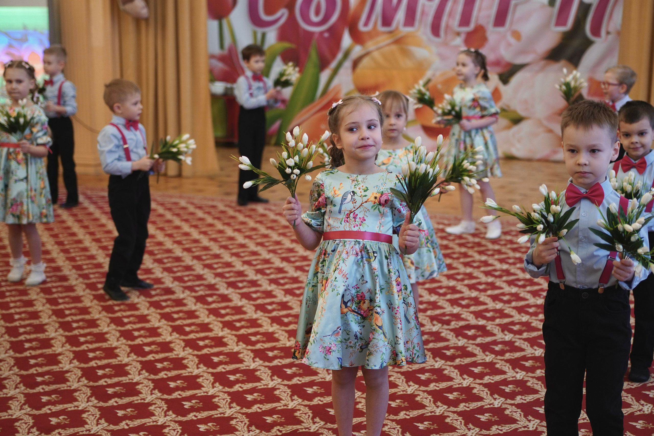 Детский утренник. Семейный и детский фотограф в Зеленограде Коваленко Дарья. Съемка праздников и выпускных, дней рождений