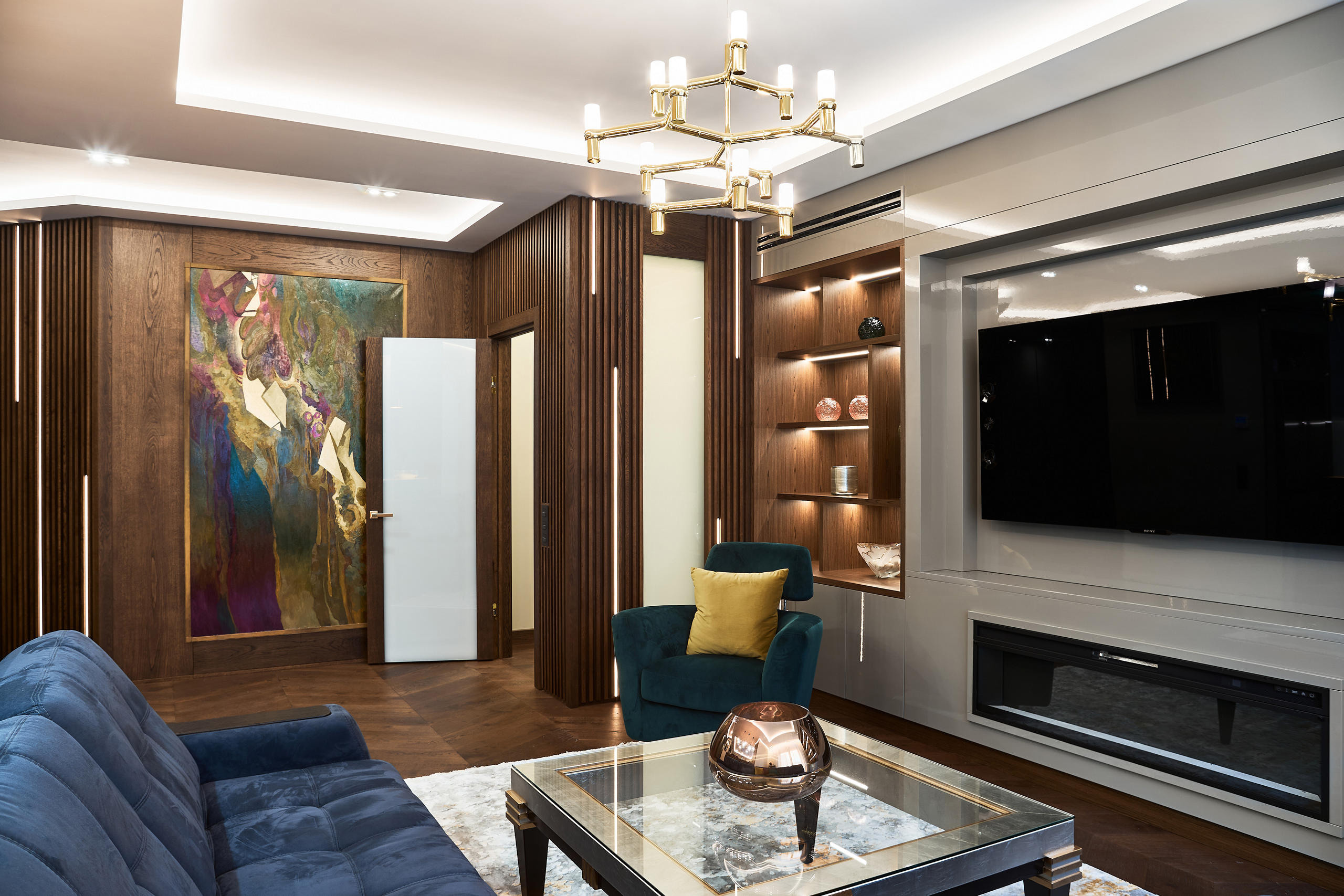 Интерьерная фотография гостиной в элитных апартаментах