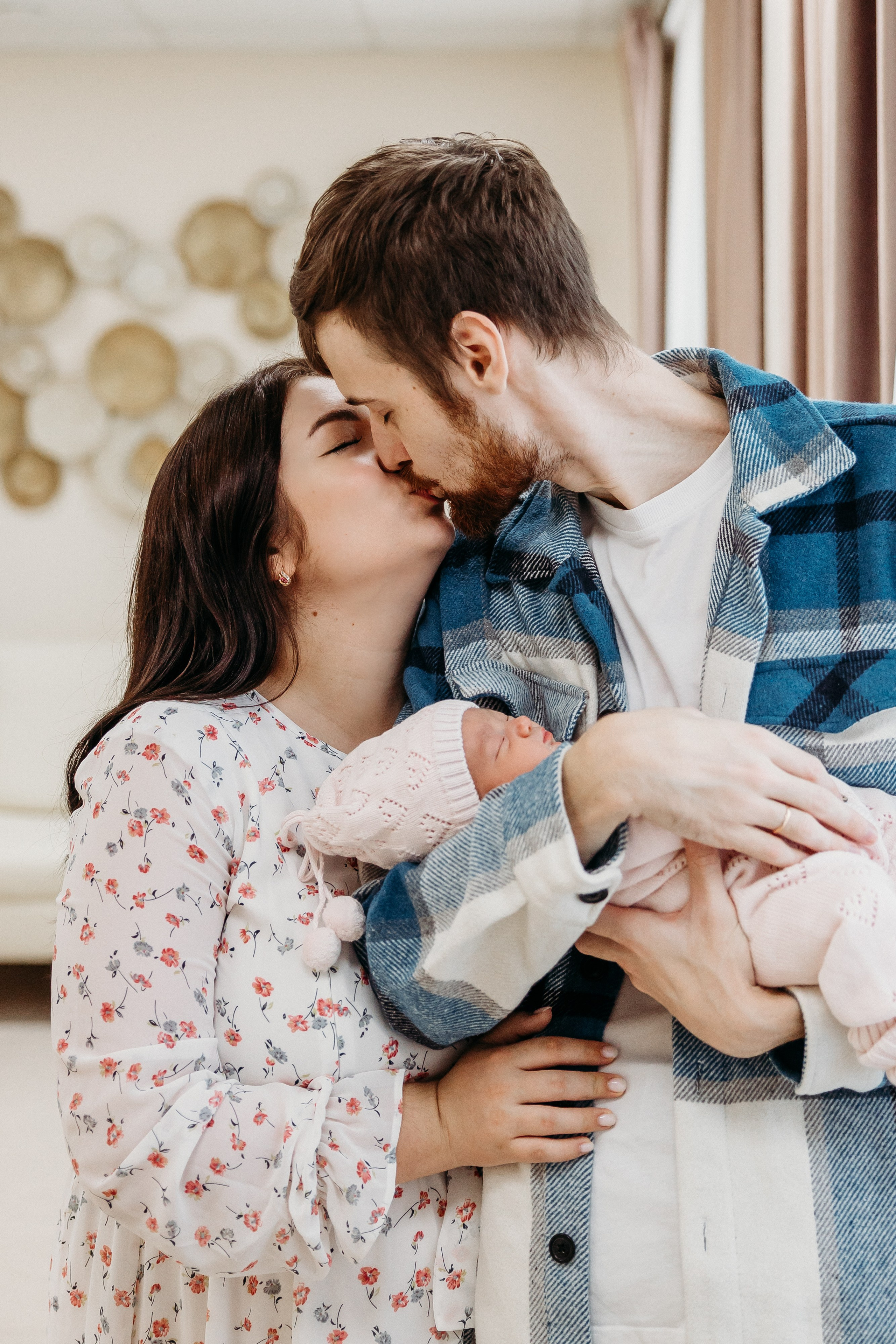 Василиса. Семейный и детский фотограф в Краснодаре. Фотограф новорожденных. Фотограф ньюборн. Фотограф родов Краснодар. Катя Угнивенко
