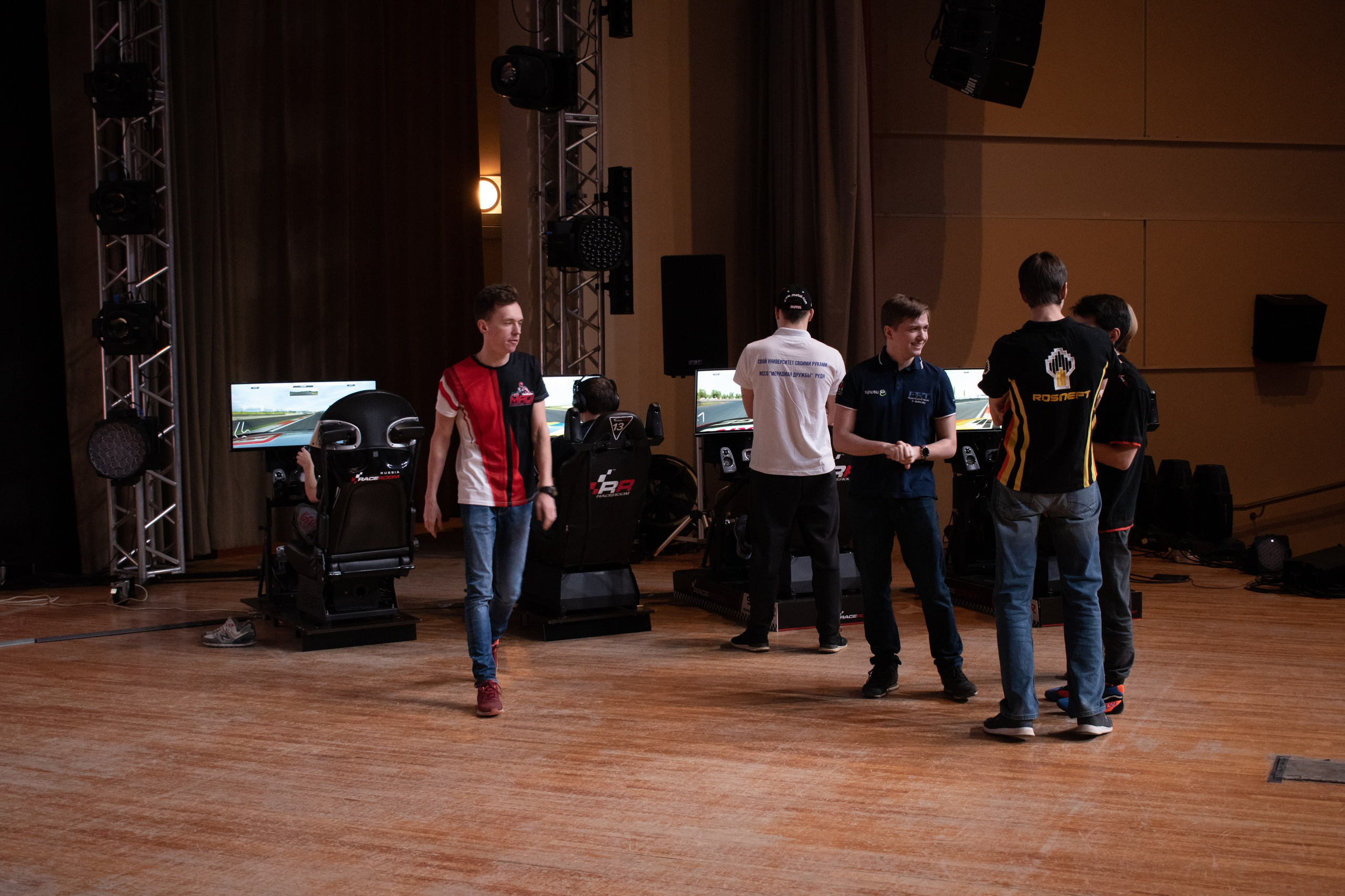 RaceRoom — Командный турнир среди ВУЗов города Москвы | 22.02.20. Репортажный фотограф Сыбер Мартти