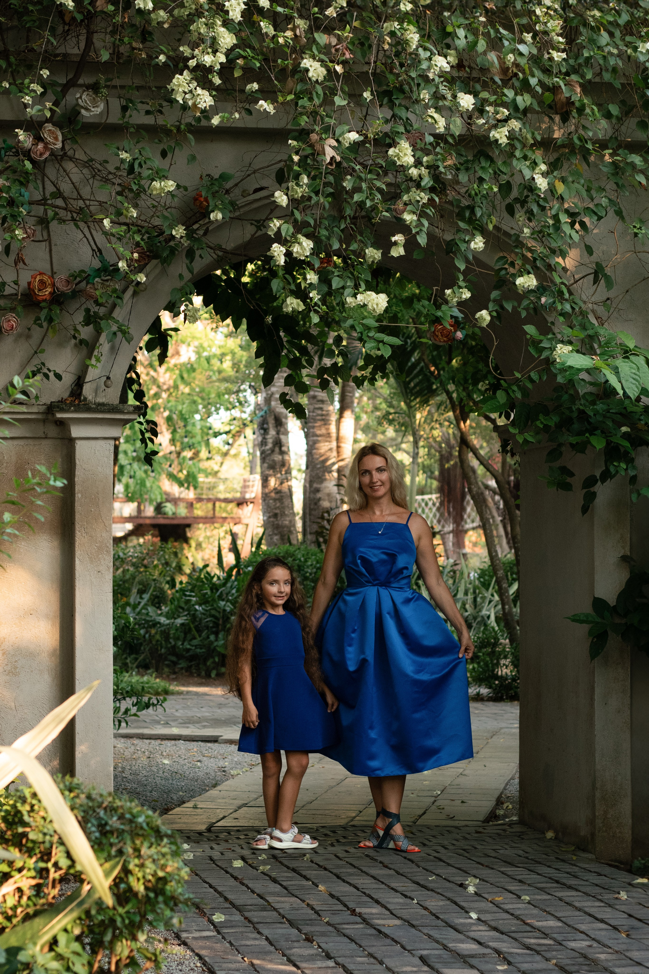 Daria, Michelle and Leon. Portrait photographer in Thailand