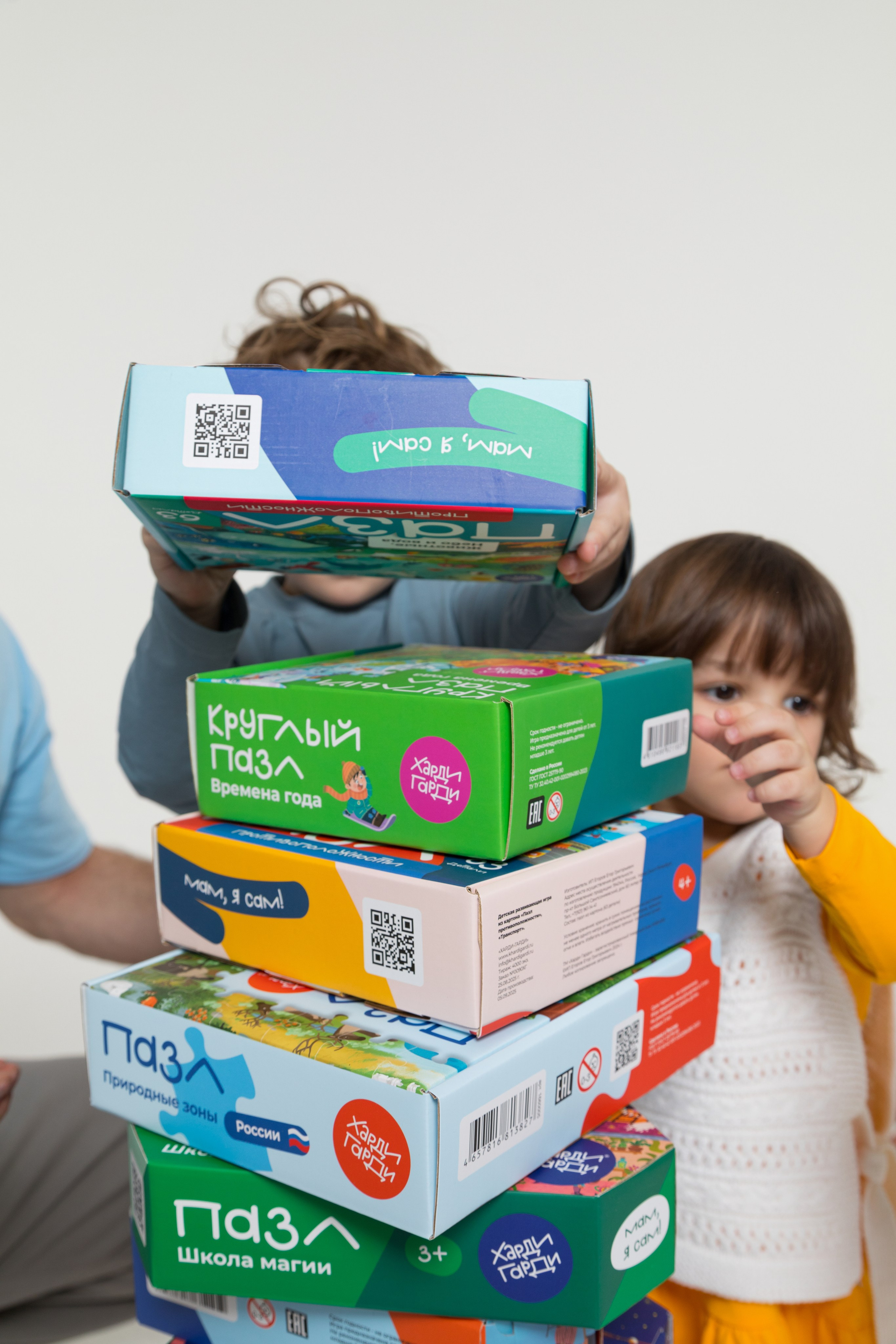 Имиджевая и каталожная съёмка для бренда детских пазлов. Детский и контент фотограф Надя Волкова Санкт-Петербург