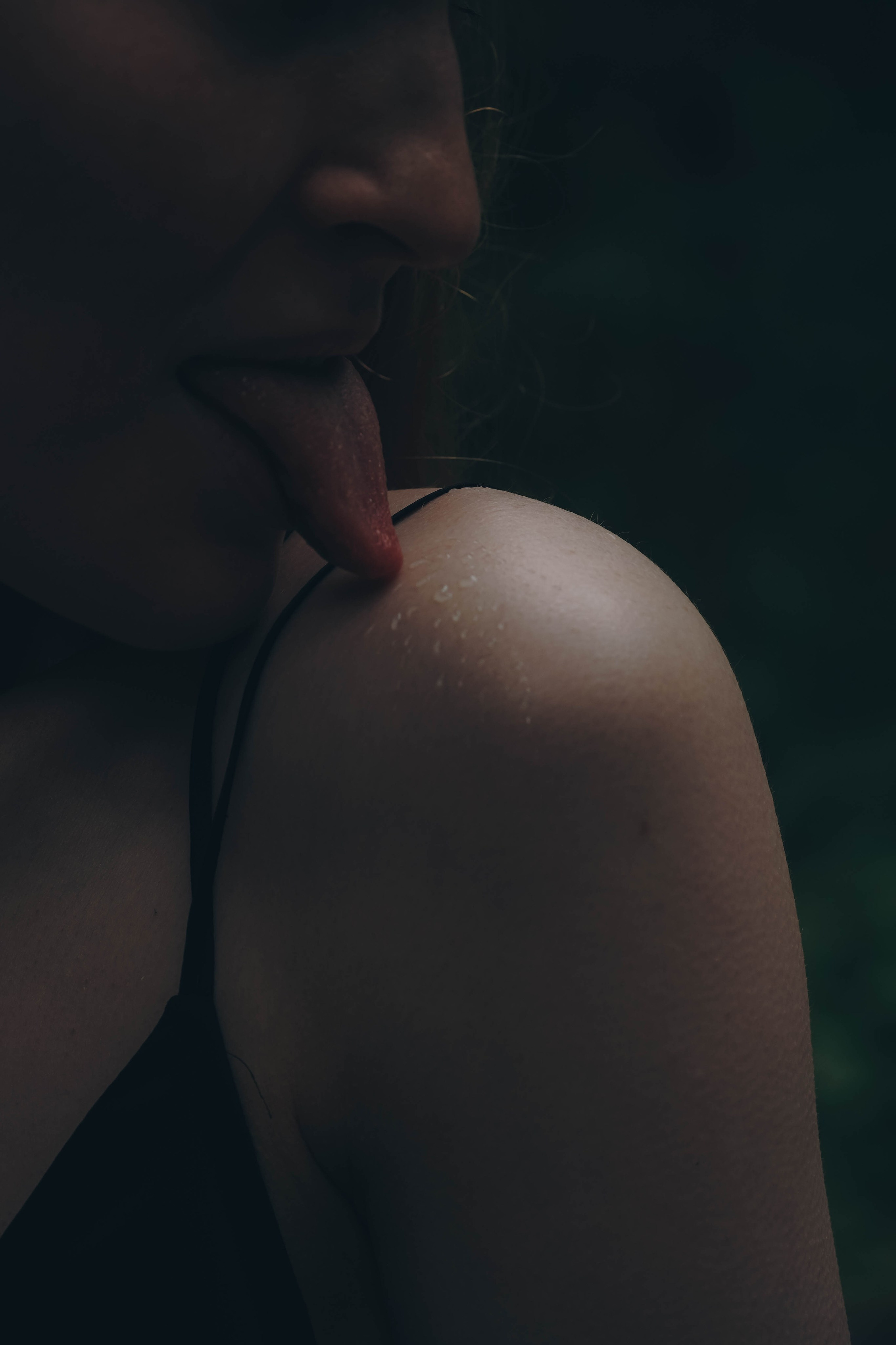 Ее тело — храм, мой Бог — свет. Семейный и свадебный фотограф