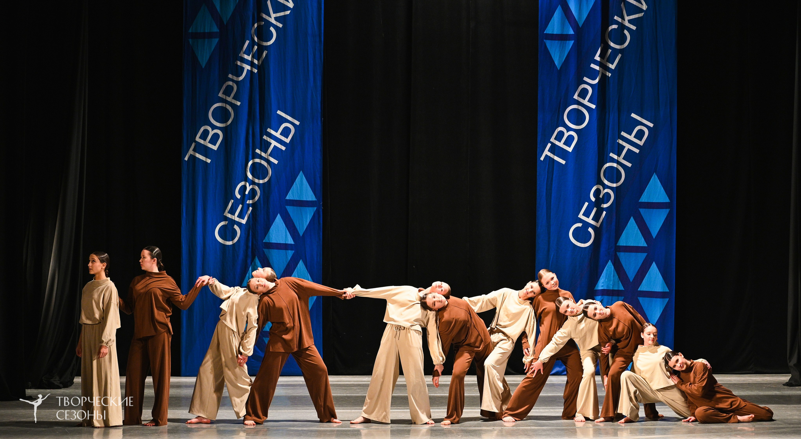 22.11.2025 IV Всероссийский хореографический фестиваль «Россия танцует на Волге». Медиастудия Фото Концепт