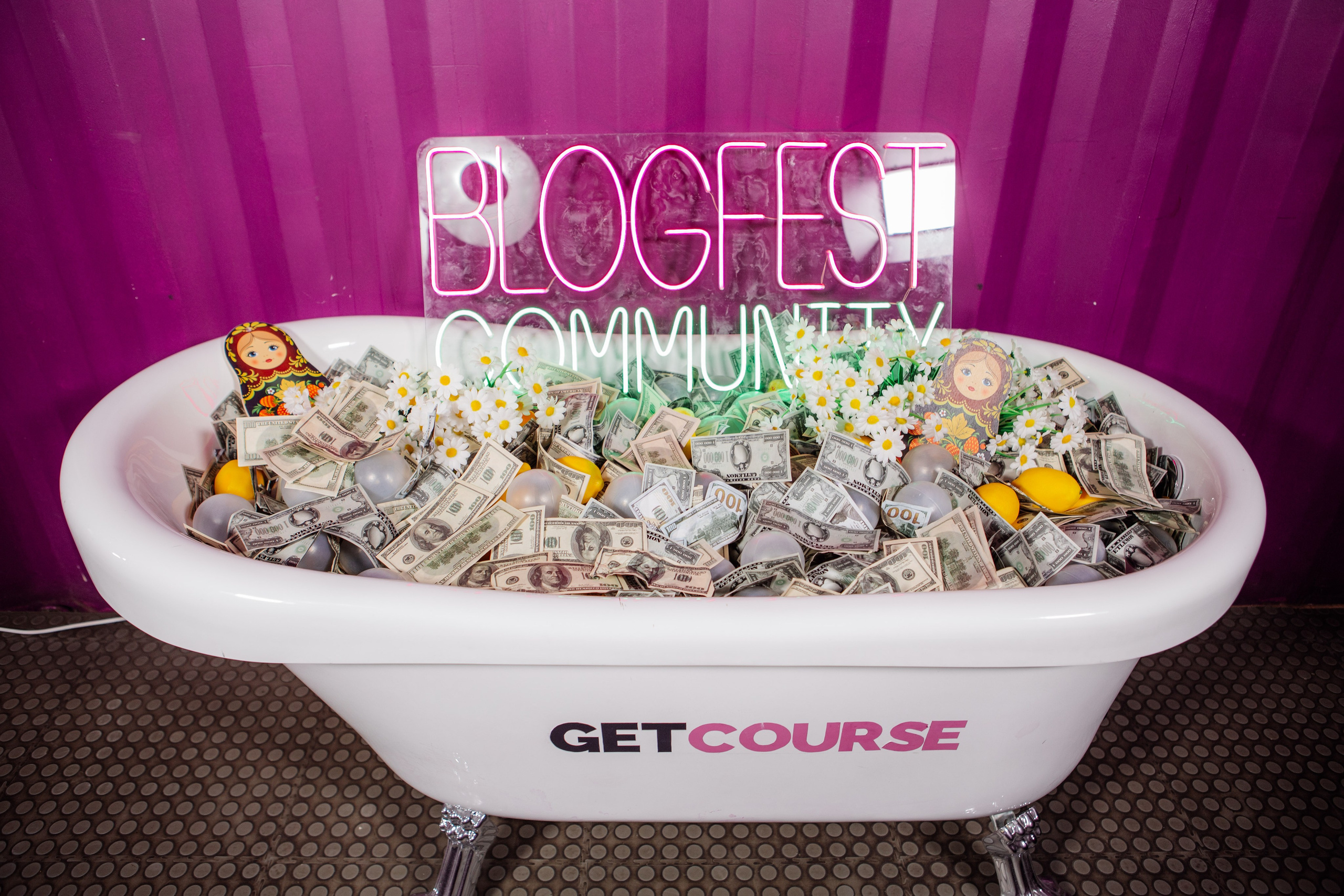 BLOG FEST 2025. Репортажный фотограф Москва (детские праздники, квизы, концерты, дни рождения, свадьбы)