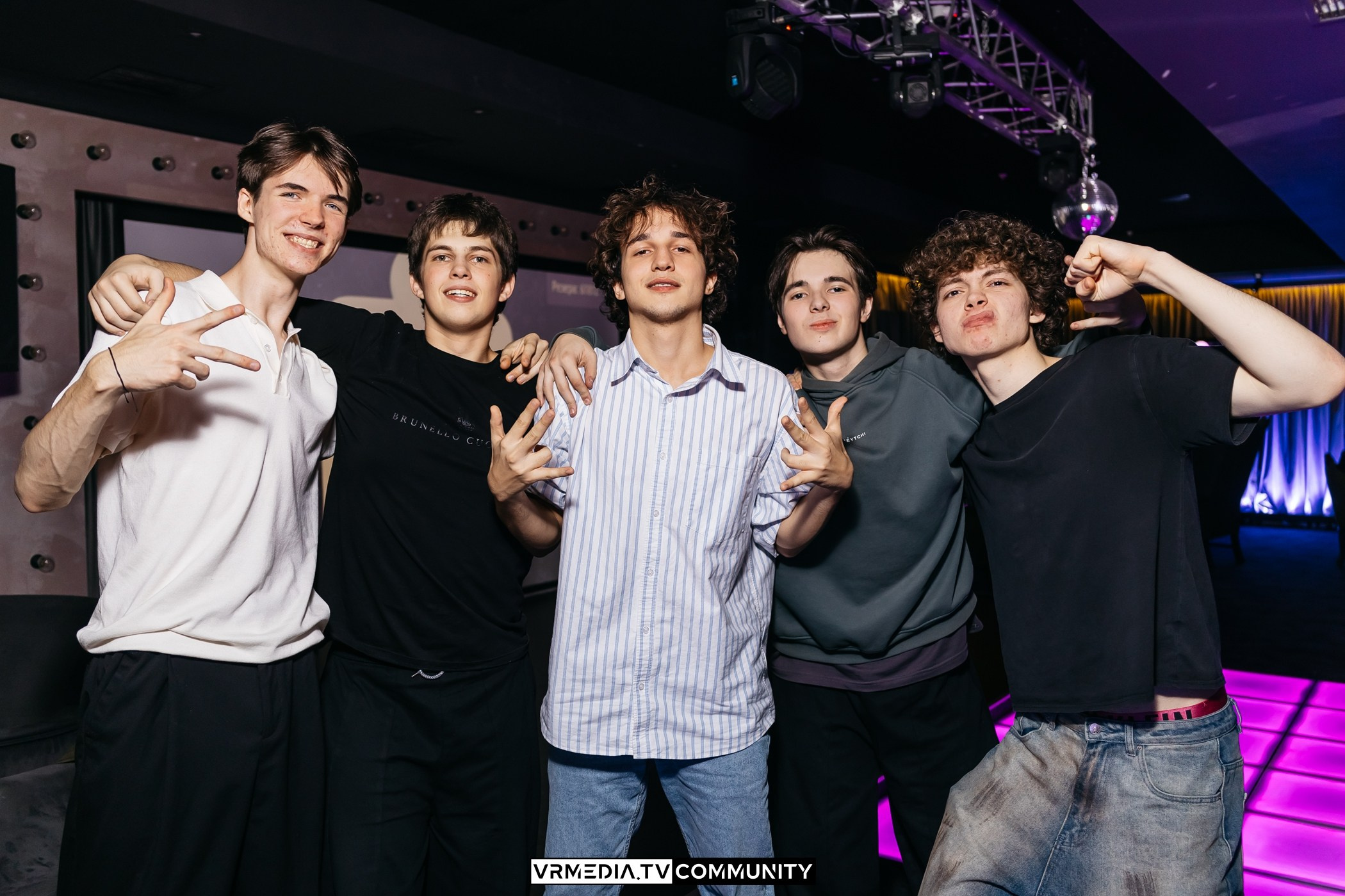 Вечер в караоке-баре «Volna»