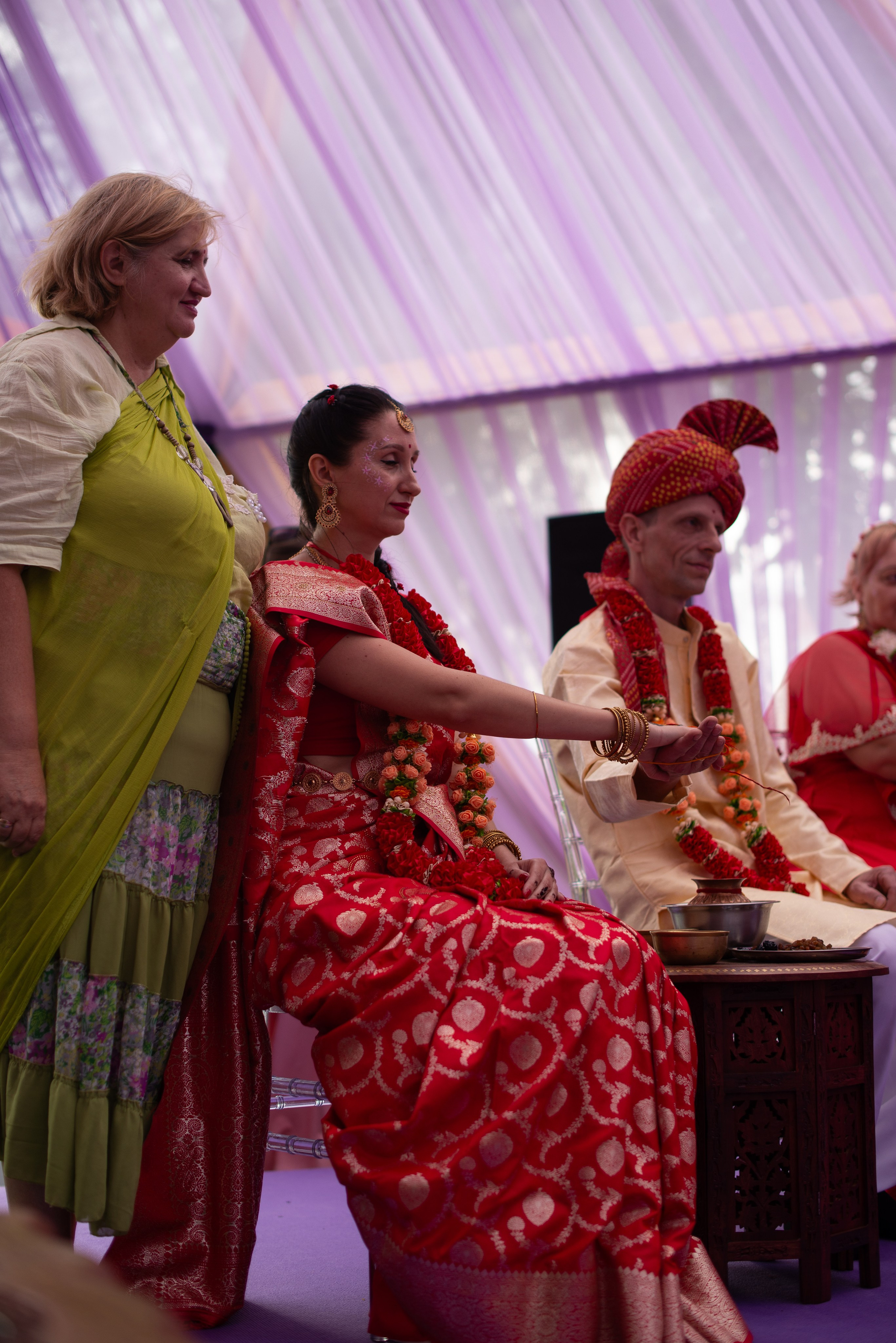 Свадьба в ведической традиции на фестивале День Индии 2025. Victoria Radjevna Репортажный Фотограф — Видеограф Москва • Санкт-Петербург