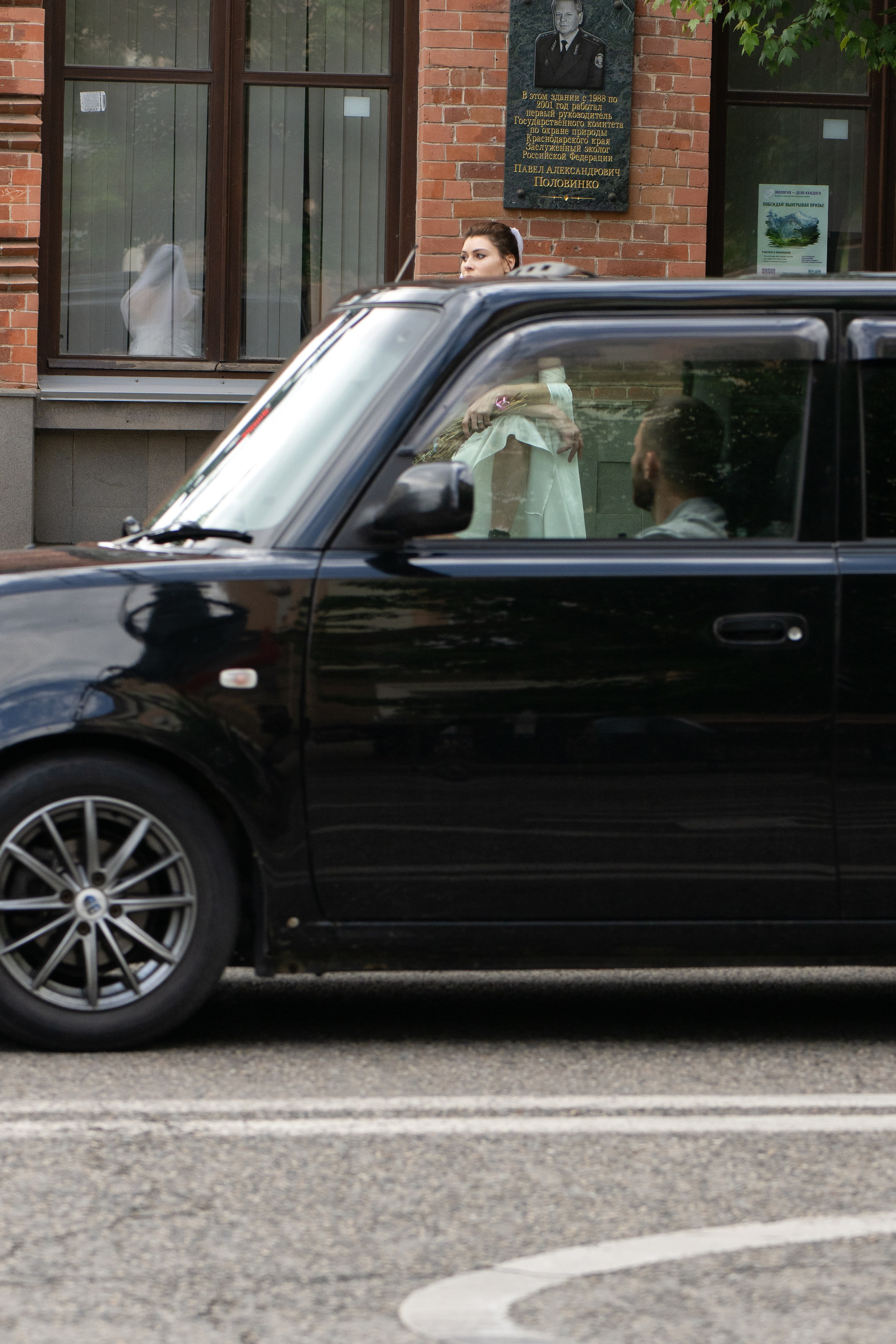 СБЕЖАВШАЯ НЕВЕСТА (история в каждом кадре). Главная