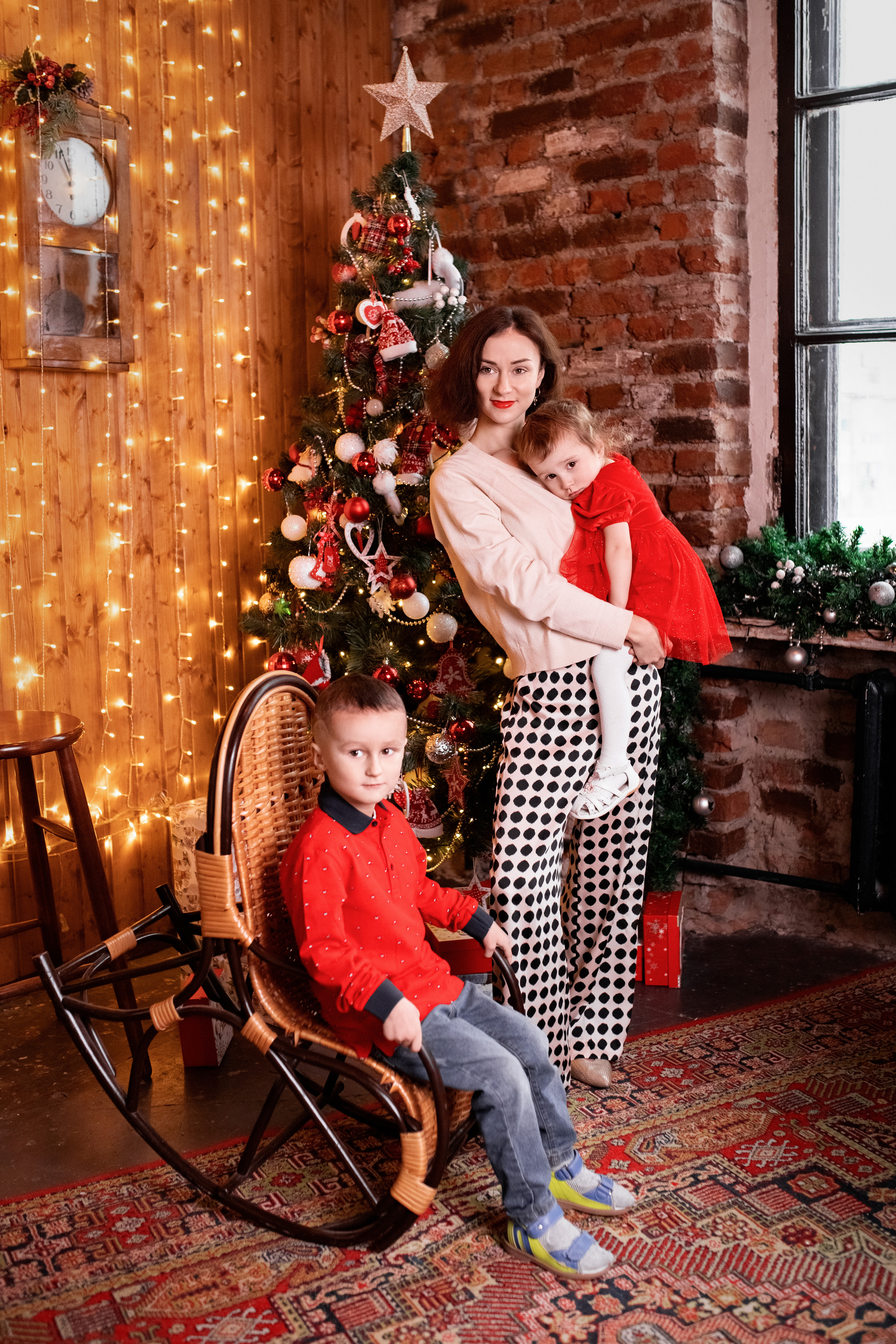 Студия Престиж. Зал Мега. Семья Журковских. Ноябрь 2021. Фотограф Пермь. Свадьбы. Семья и дети, школа, д. сад. Фотокниги