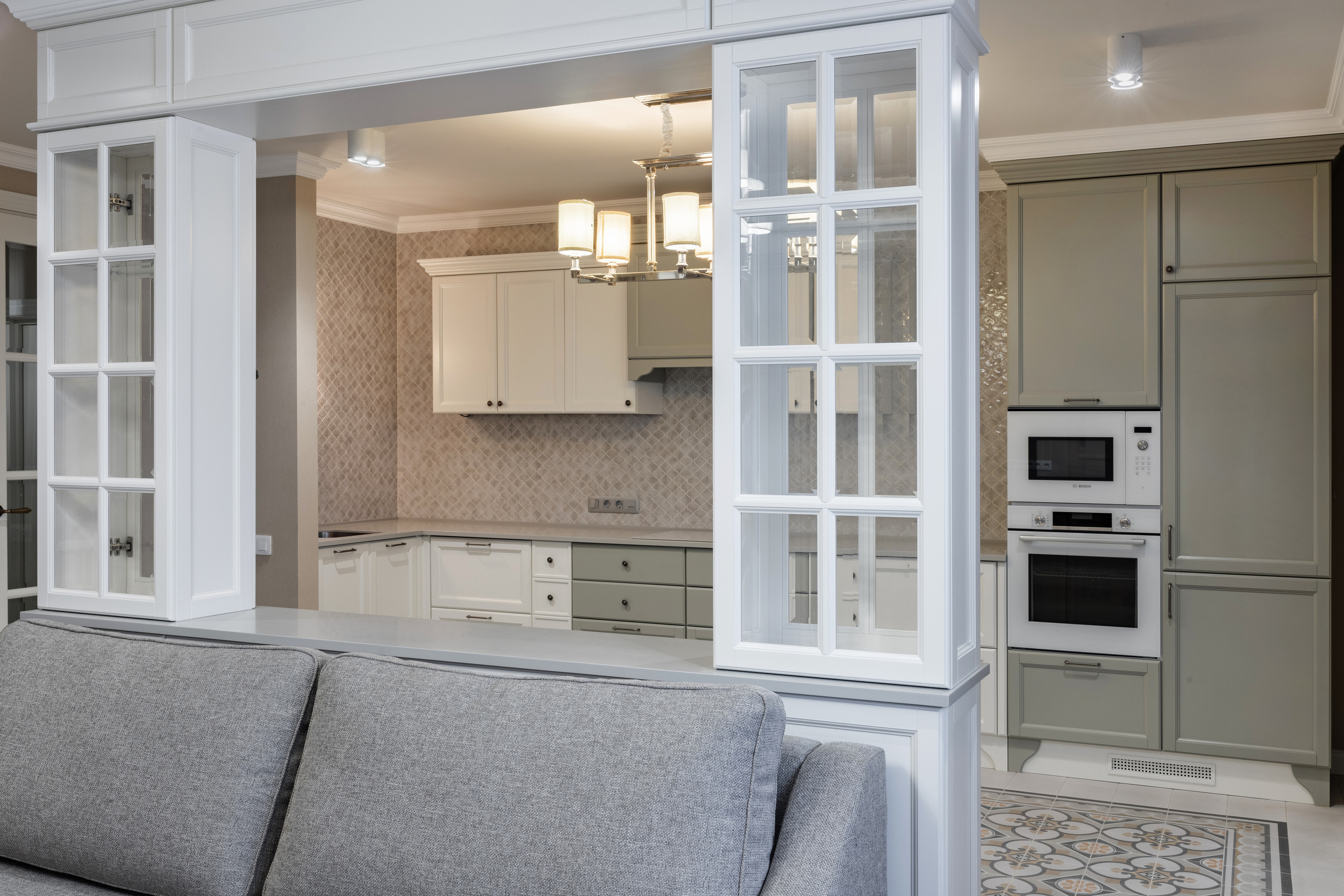 Интерьер в квартире (кухня, прихожая). Декабрь 2021. Фотограф Пермь. Свадьбы. Семья и дети, школа, д. сад. Фотокниги