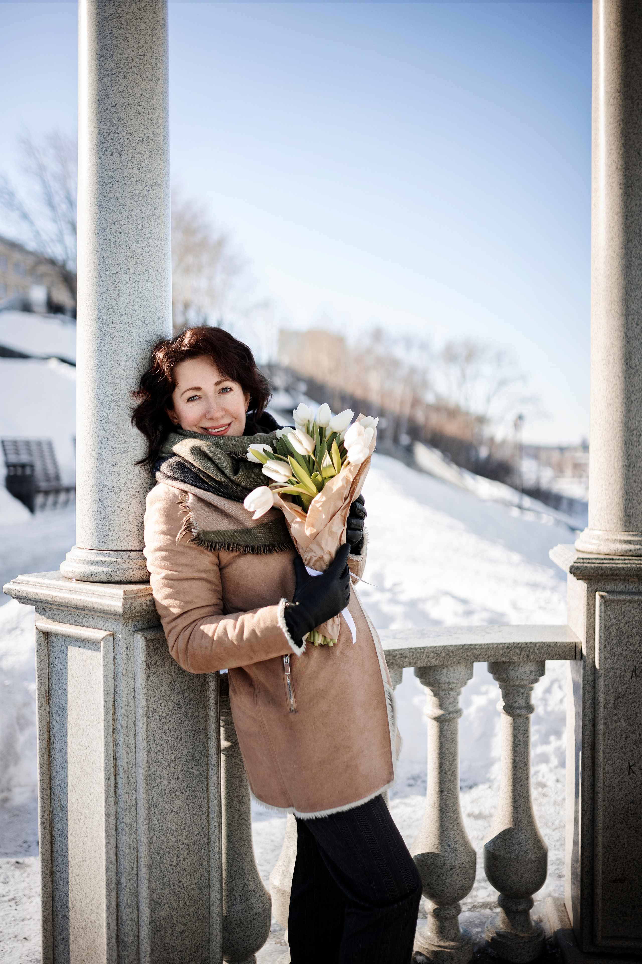 Проект к 8 марта «Прогулка с тюльпанами». Ирина. Надежда. Февраль 2022. Фотограф Пермь. Свадьбы. Семья и дети, школа, д. сад. Фотокниги