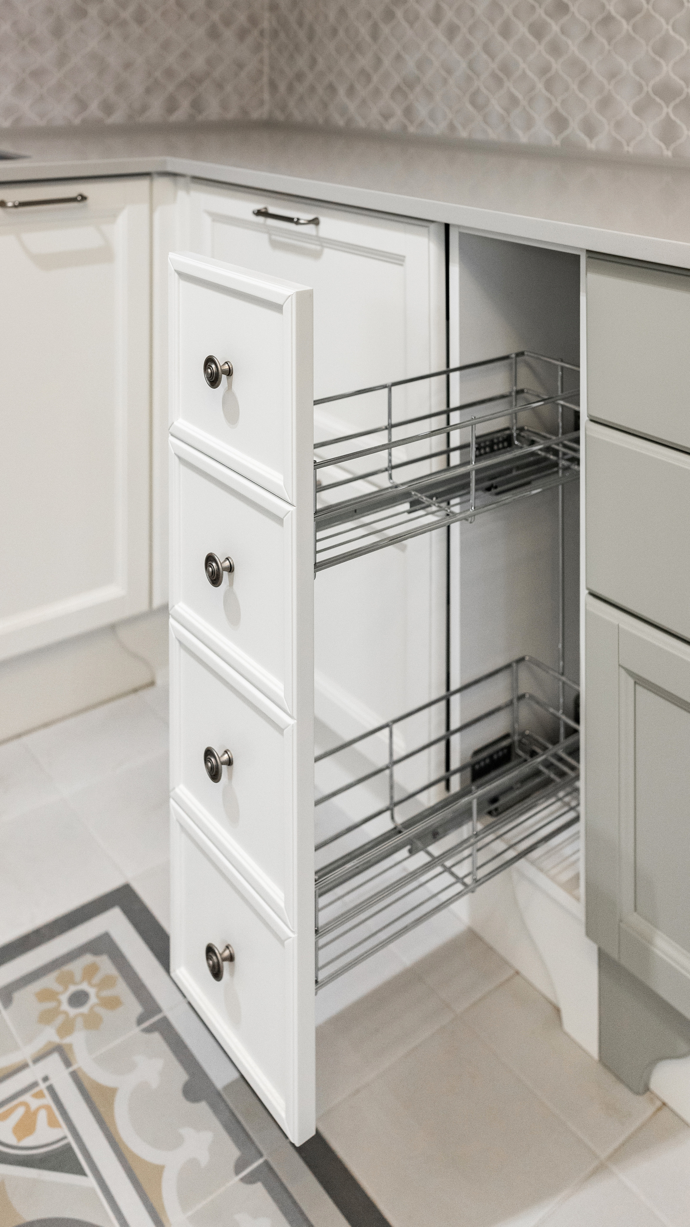 Интерьер в квартире (кухня, прихожая). Декабрь 2021. Фотограф Пермь. Свадьбы. Семья и дети, школа, д. сад. Фотокниги