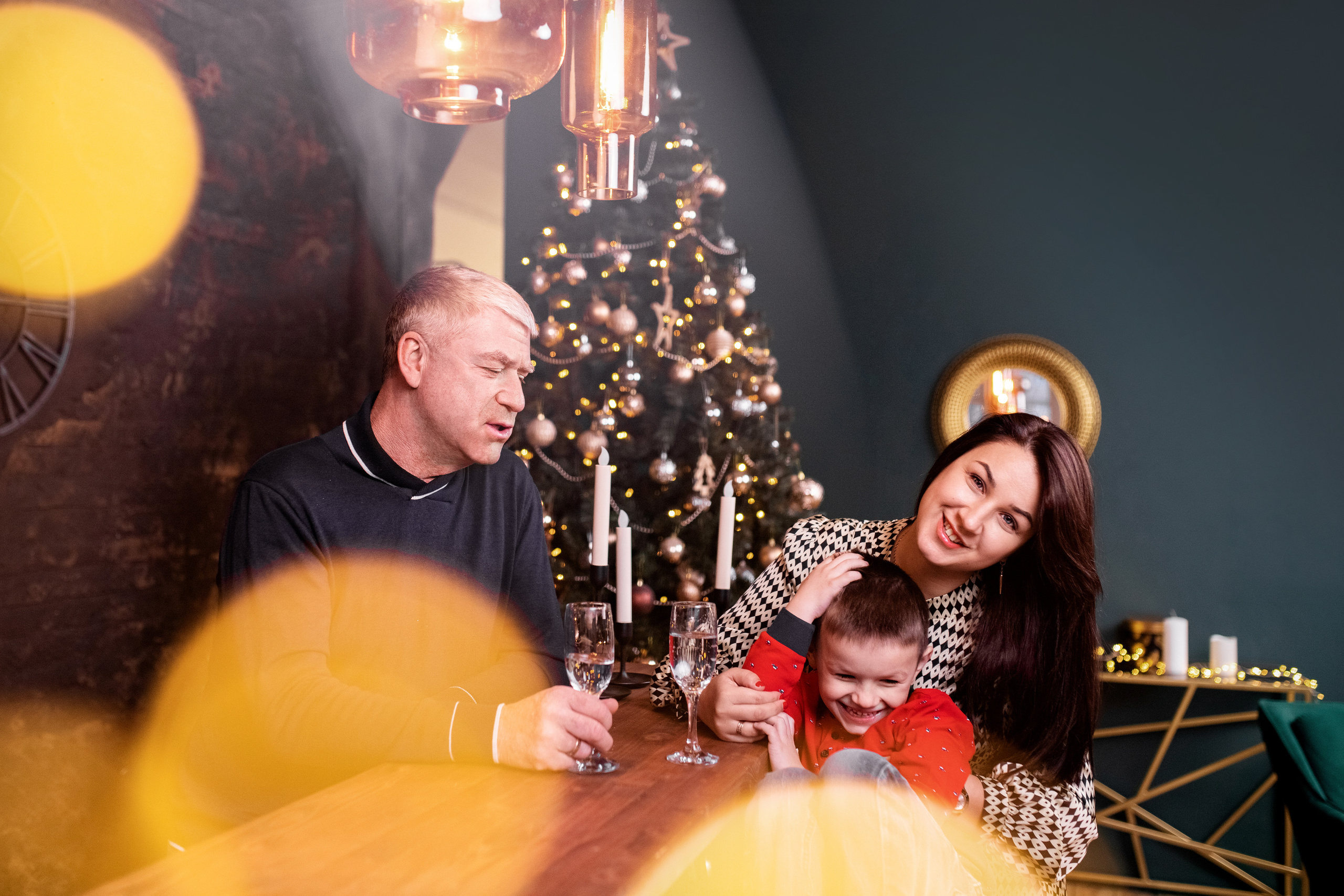 Студия Престиж. Зал Мега. Семья Журковских. Ноябрь 2021. Фотограф Пермь. Свадьбы. Семья и дети, школа, д. сад. Фотокниги