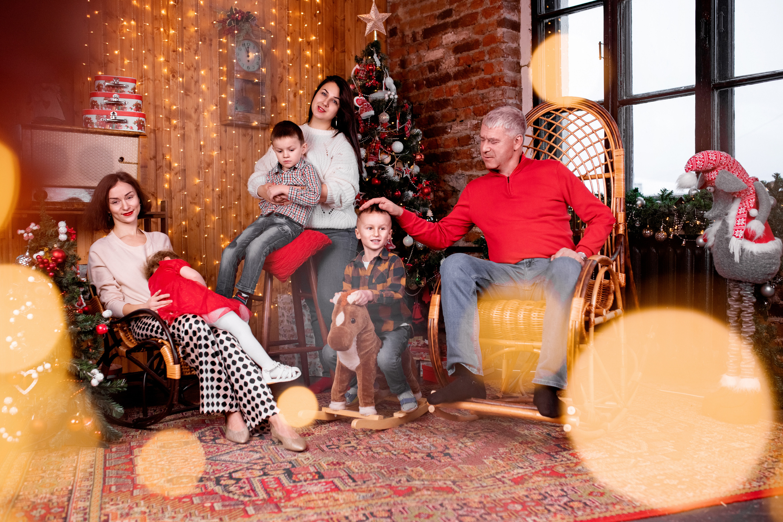 Студия Престиж. Зал Мега. Семья Журковских. Ноябрь 2021. Фотограф Пермь. Свадьбы. Семья и дети, школа, д. сад. Фотокниги