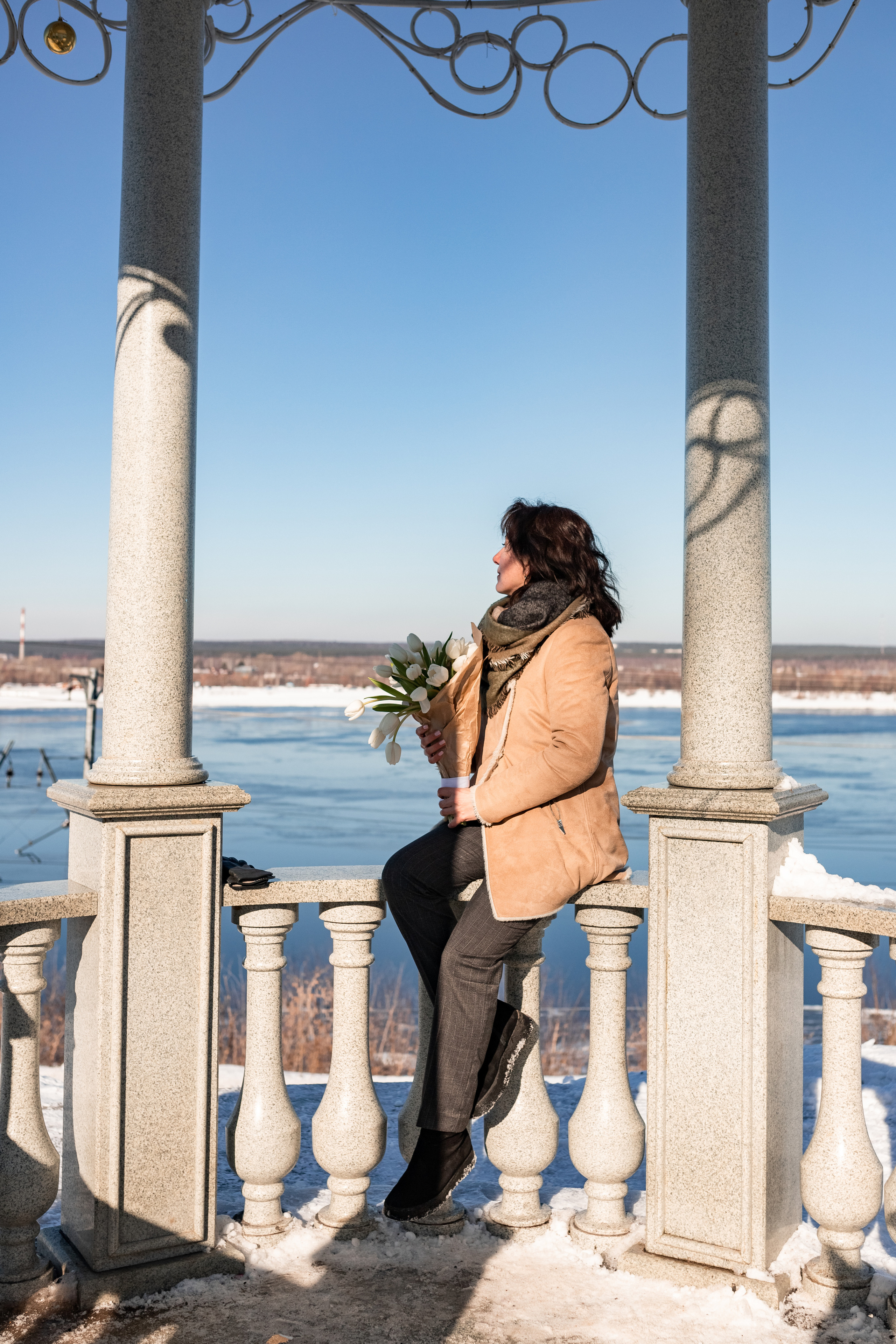 Проект к 8 марта «Прогулка с тюльпанами». Ирина. Надежда. Февраль 2022. Фотограф Пермь. Свадьбы. Семья и дети, школа, д. сад. Фотокниги